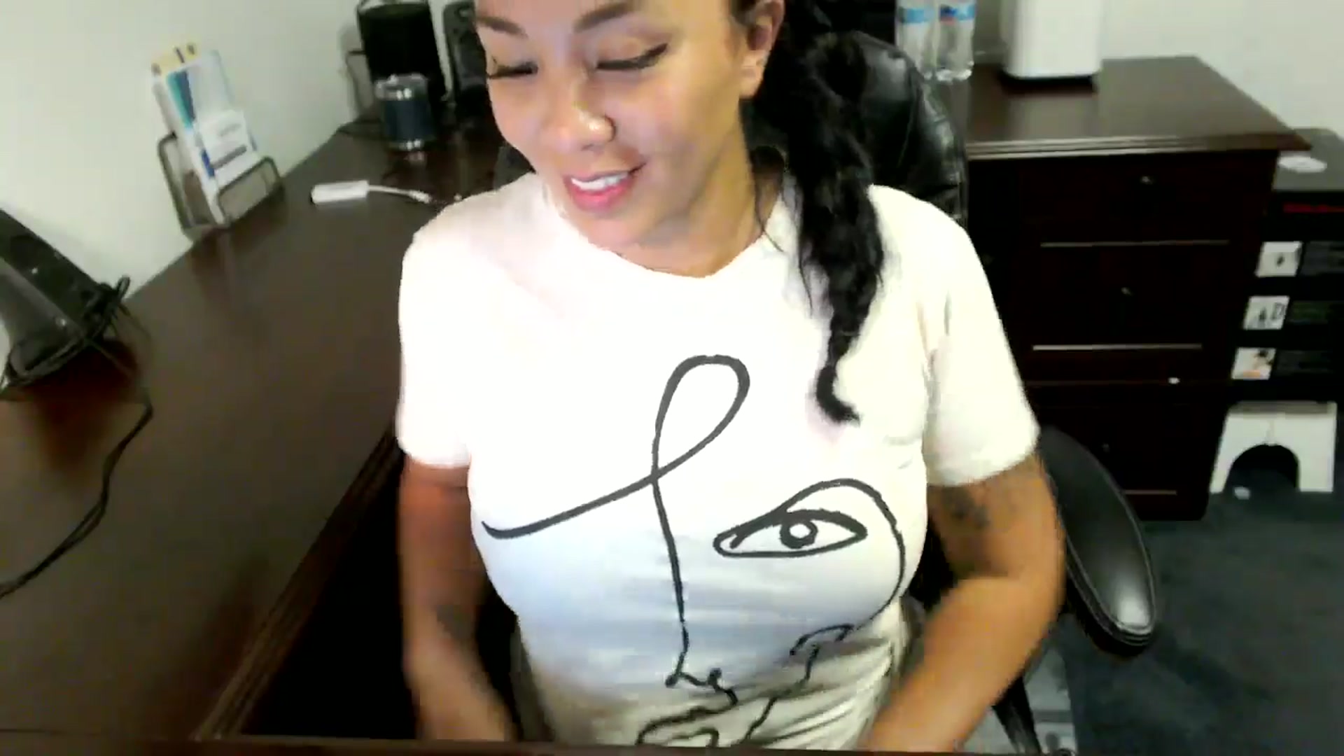 Gallery image thumbnail from MickaylaMoon's myfreecams stream on, 07/08/2024, 20:13 image 20 of 20