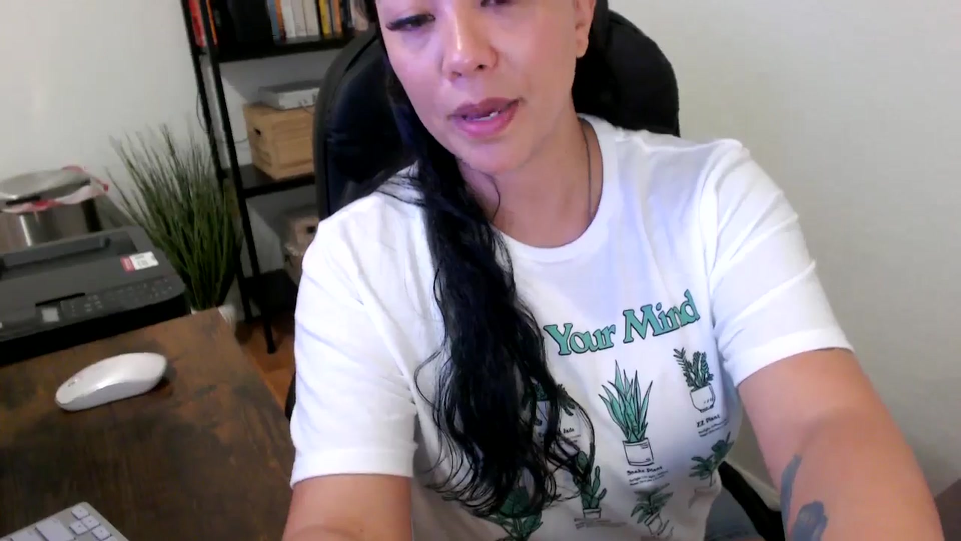 Gallery image thumbnail from MickaylaMoon's myfreecams stream on, 07/15/2024, 15:03 image 3 of 20