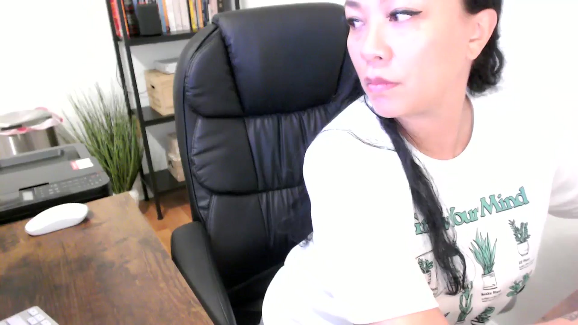 Gallery image thumbnail from MickaylaMoon's myfreecams stream on, 07/15/2024, 15:03 image 20 of 20