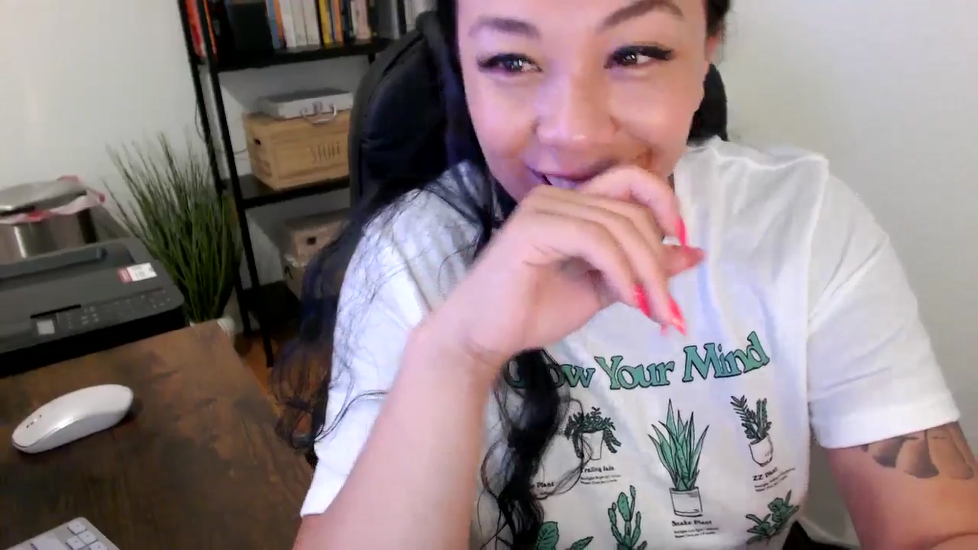 Gallery image thumbnail from MickaylaMoon's myfreecams stream on, 07/15/2024, 15:03 image 11 of 20