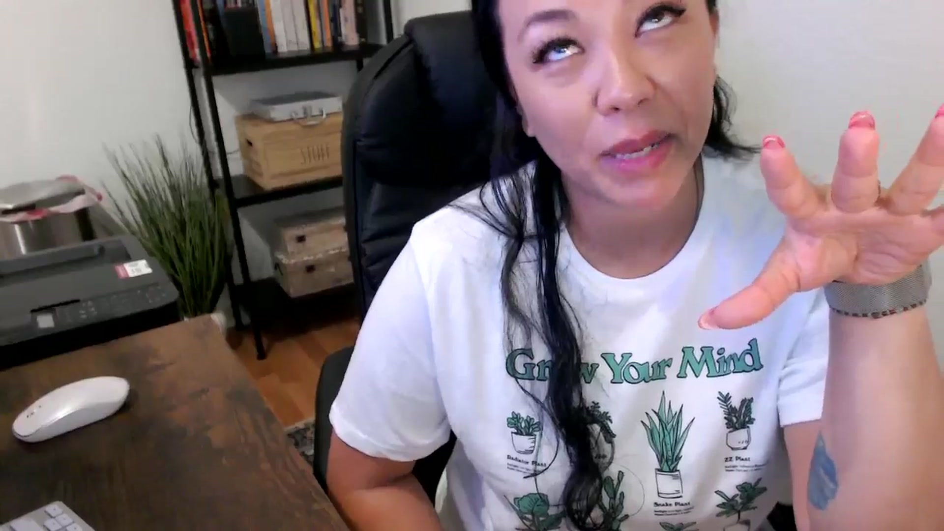 Gallery image thumbnail from MickaylaMoon's myfreecams stream on, 07/15/2024, 15:03 image 14 of 20