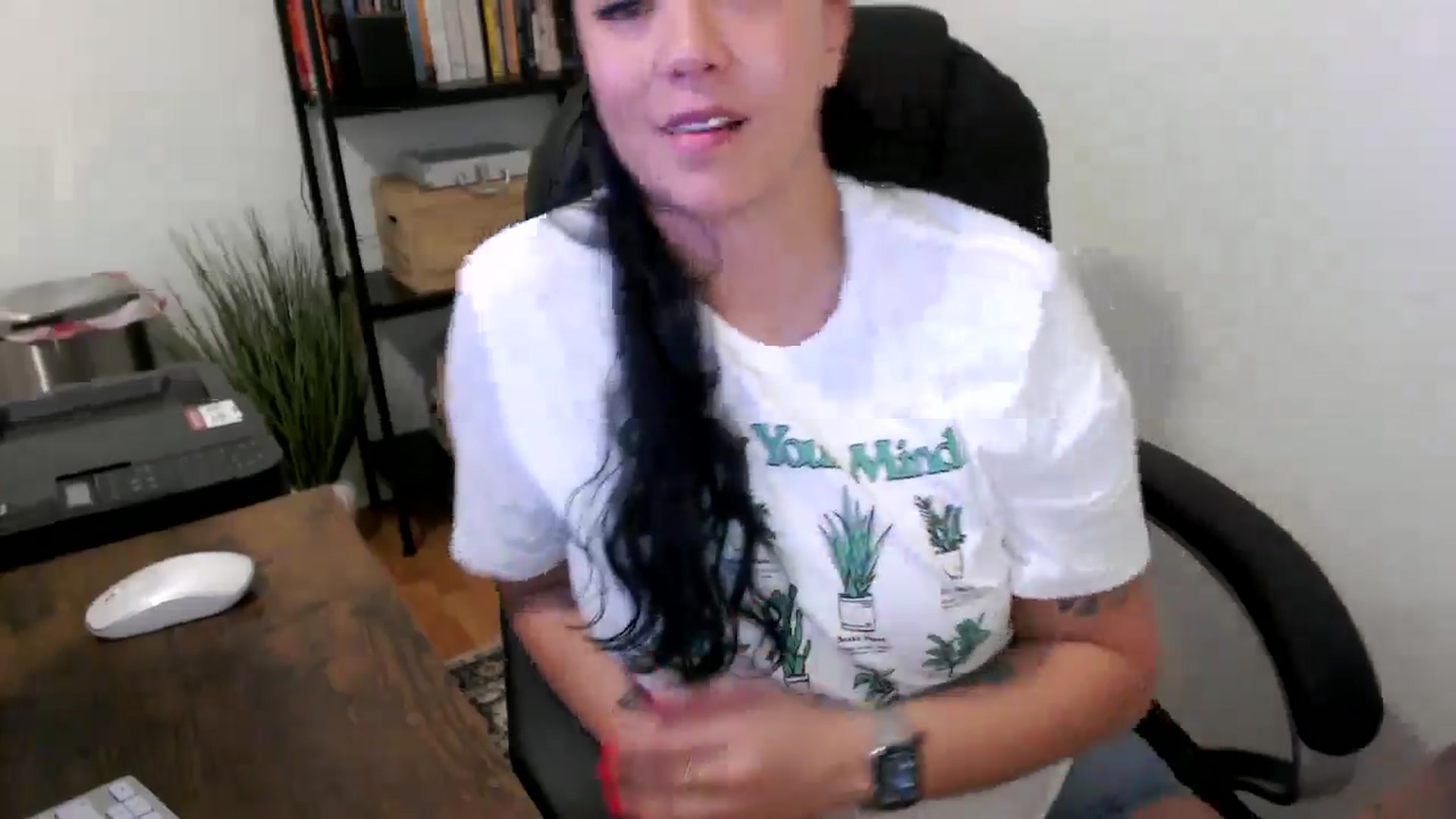 Gallery image thumbnail from MickaylaMoon's myfreecams stream on, 07/15/2024, 15:03 image 4 of 20