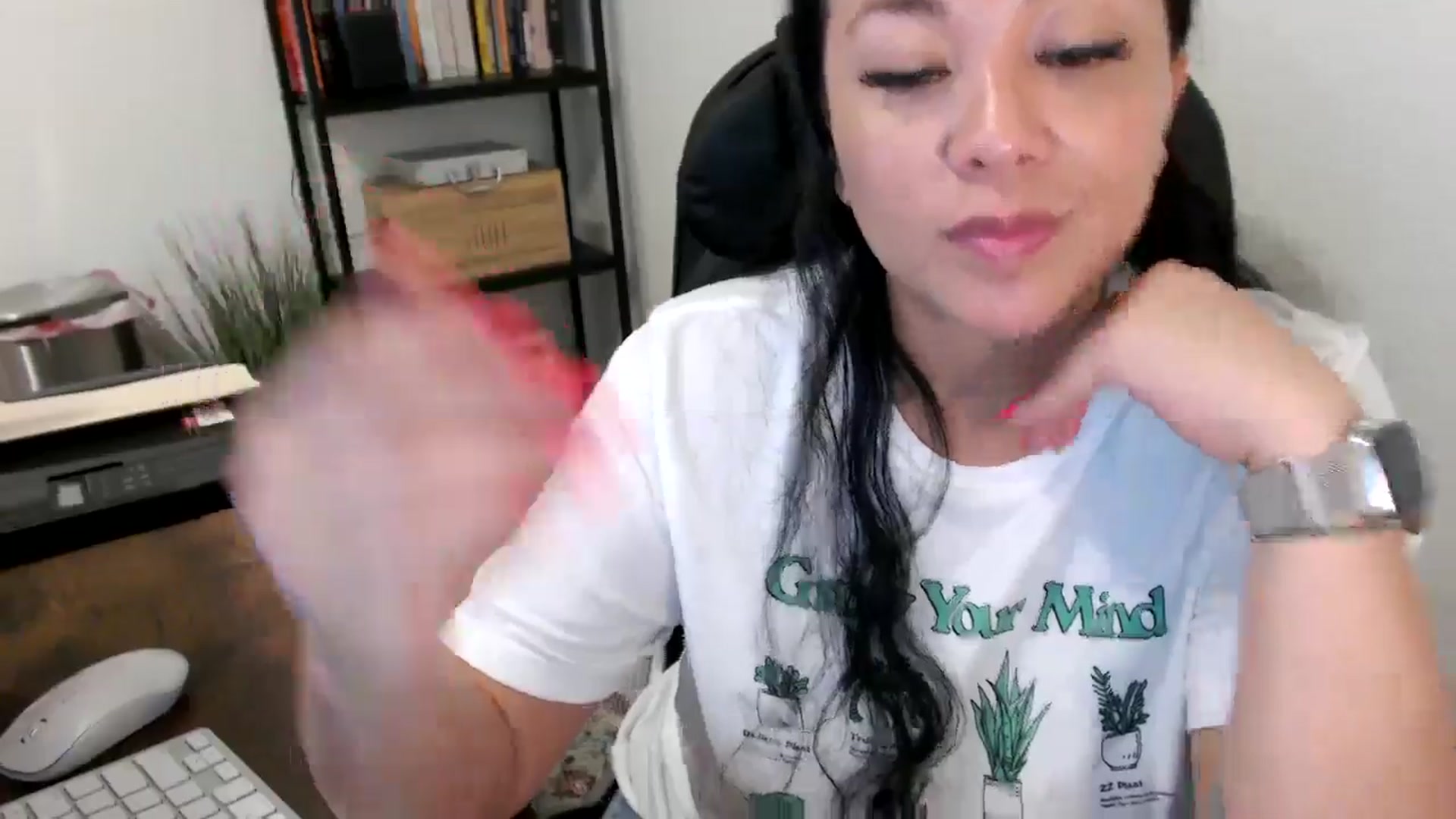 Gallery image thumbnail from MickaylaMoon's myfreecams stream on, 07/15/2024, 15:43 image 18 of 20