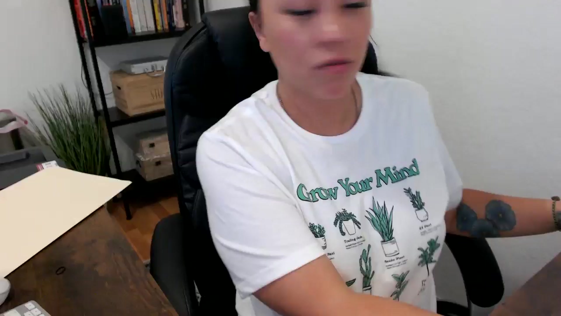 Gallery image thumbnail from MickaylaMoon's myfreecams stream on, 07/15/2024, 18:47 image 19 of 20