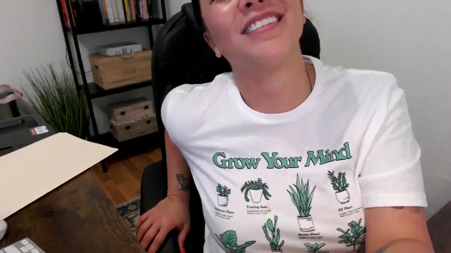 Gallery image thumbnail from MickaylaMoon's myfreecams stream on, 07/15/2024, 18:47 image 10 of 20