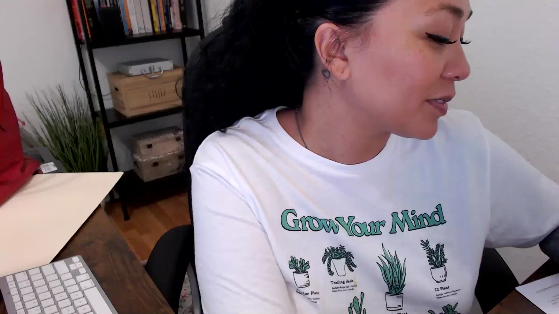 Gallery image thumbnail from MickaylaMoon's myfreecams stream on, 07/15/2024, 20:16 image 7 of 20