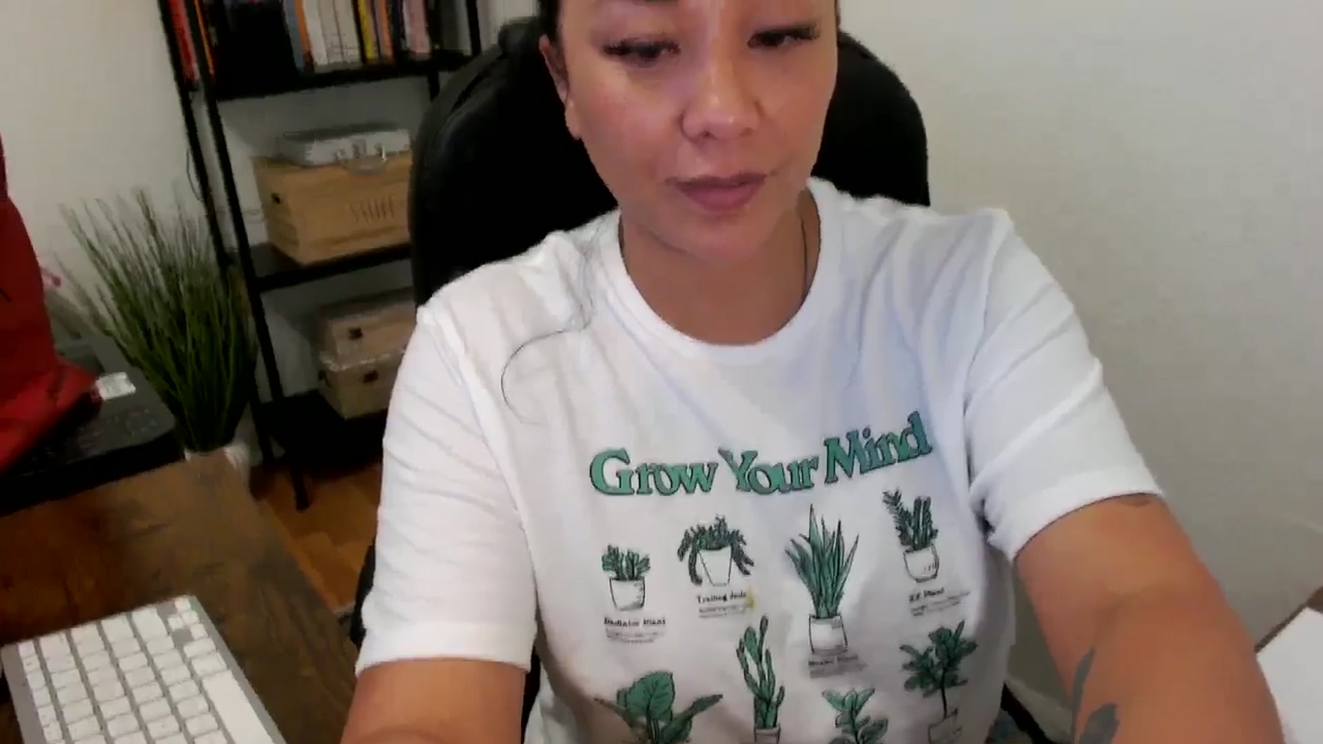 Gallery image thumbnail from MickaylaMoon's myfreecams stream on, 07/15/2024, 20:16 image 19 of 20