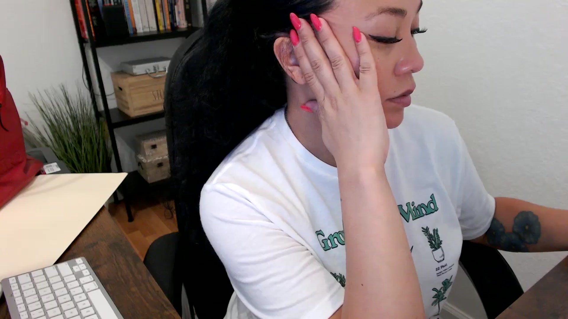 Gallery image thumbnail from MickaylaMoon's myfreecams stream on, 07/15/2024, 20:16 image 3 of 20