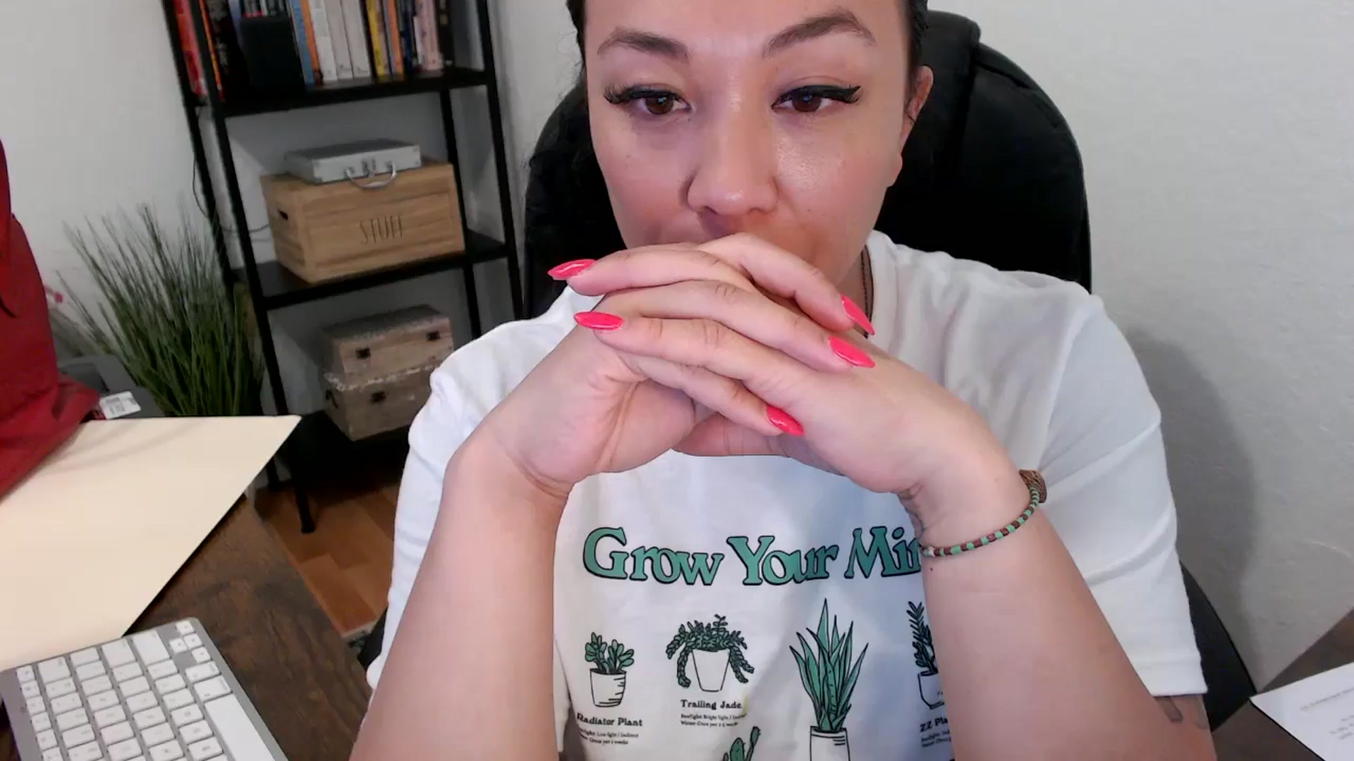 Gallery image thumbnail from MickaylaMoon's myfreecams stream on, 07/15/2024, 20:16 image 9 of 20