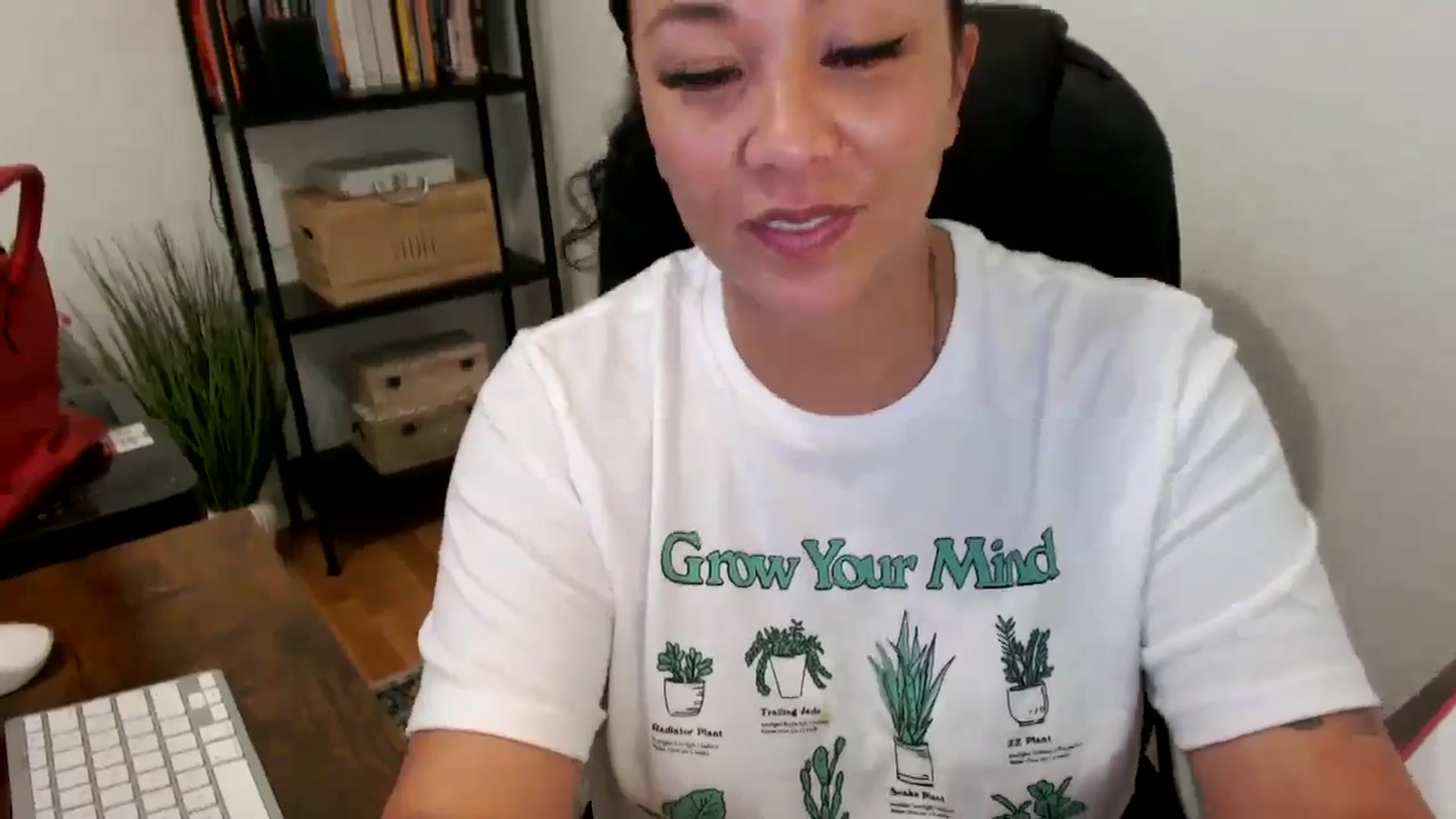Gallery image thumbnail from MickaylaMoon's myfreecams stream on, 07/15/2024, 20:42 image 10 of 20