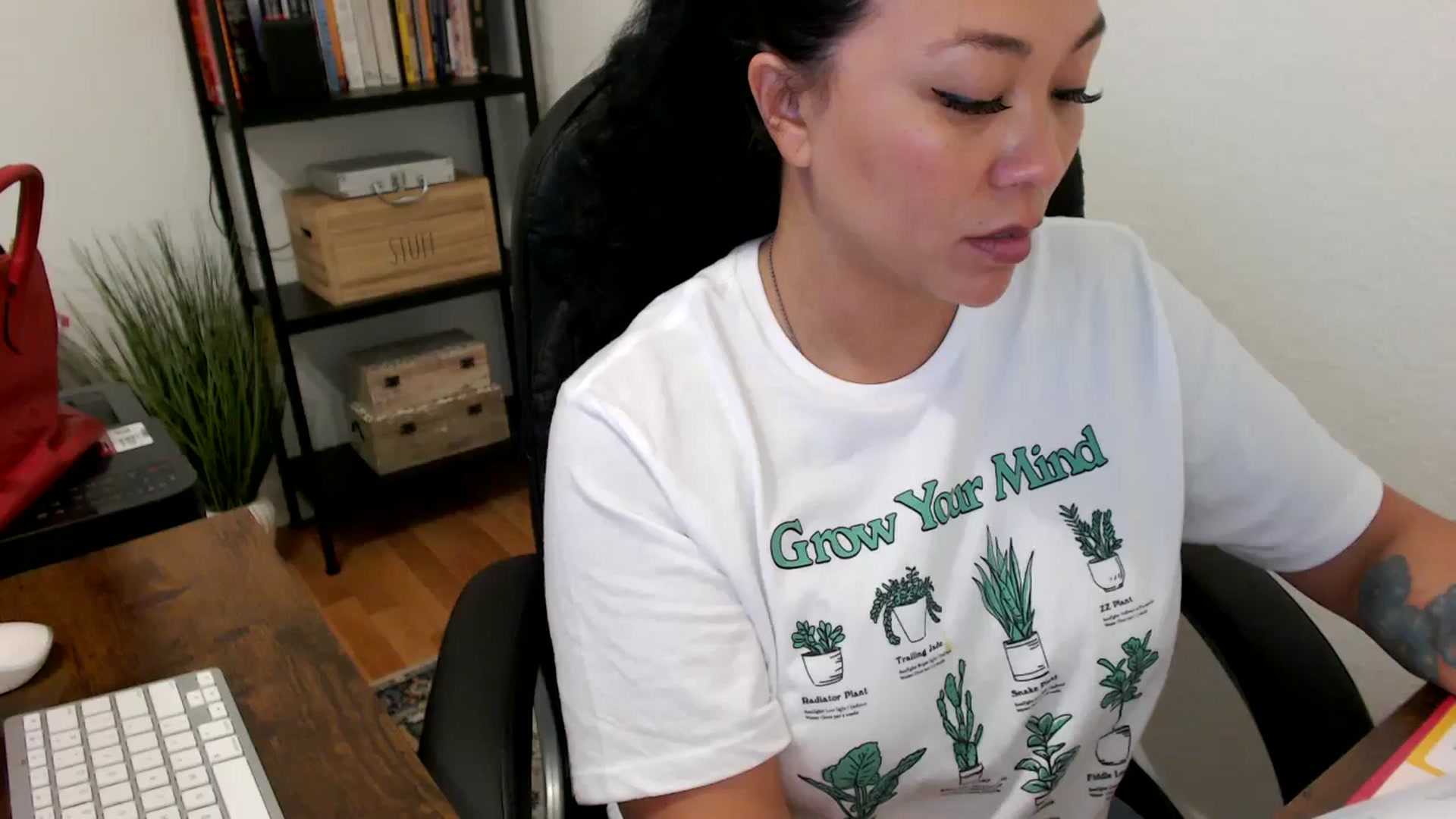 Gallery image thumbnail from MickaylaMoon's myfreecams stream on, 07/15/2024, 20:42 image 11 of 20
