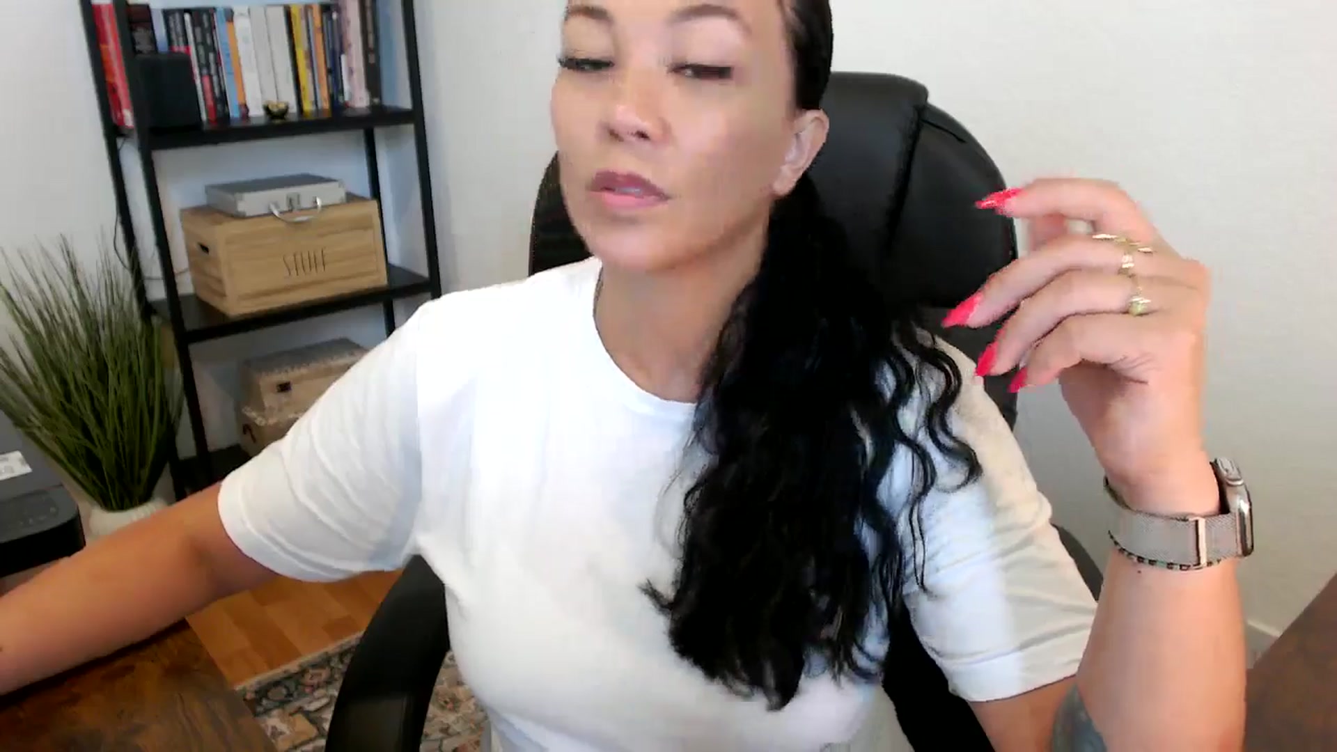 Gallery image thumbnail from MickaylaMoon's myfreecams stream on, 07/16/2024, 17:33 image 2 of 20
