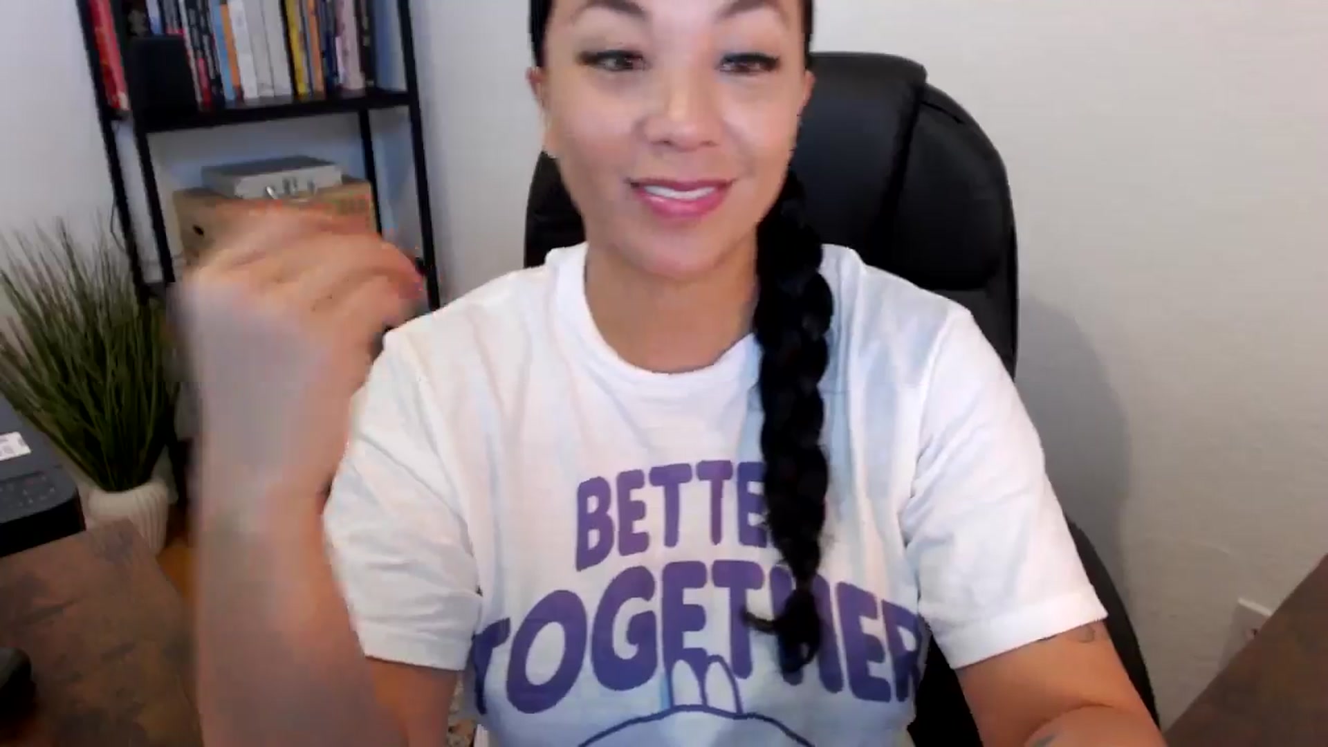 Gallery image thumbnail from MickaylaMoon's myfreecams stream on, 07/17/2024, 14:53 image 15 of 20