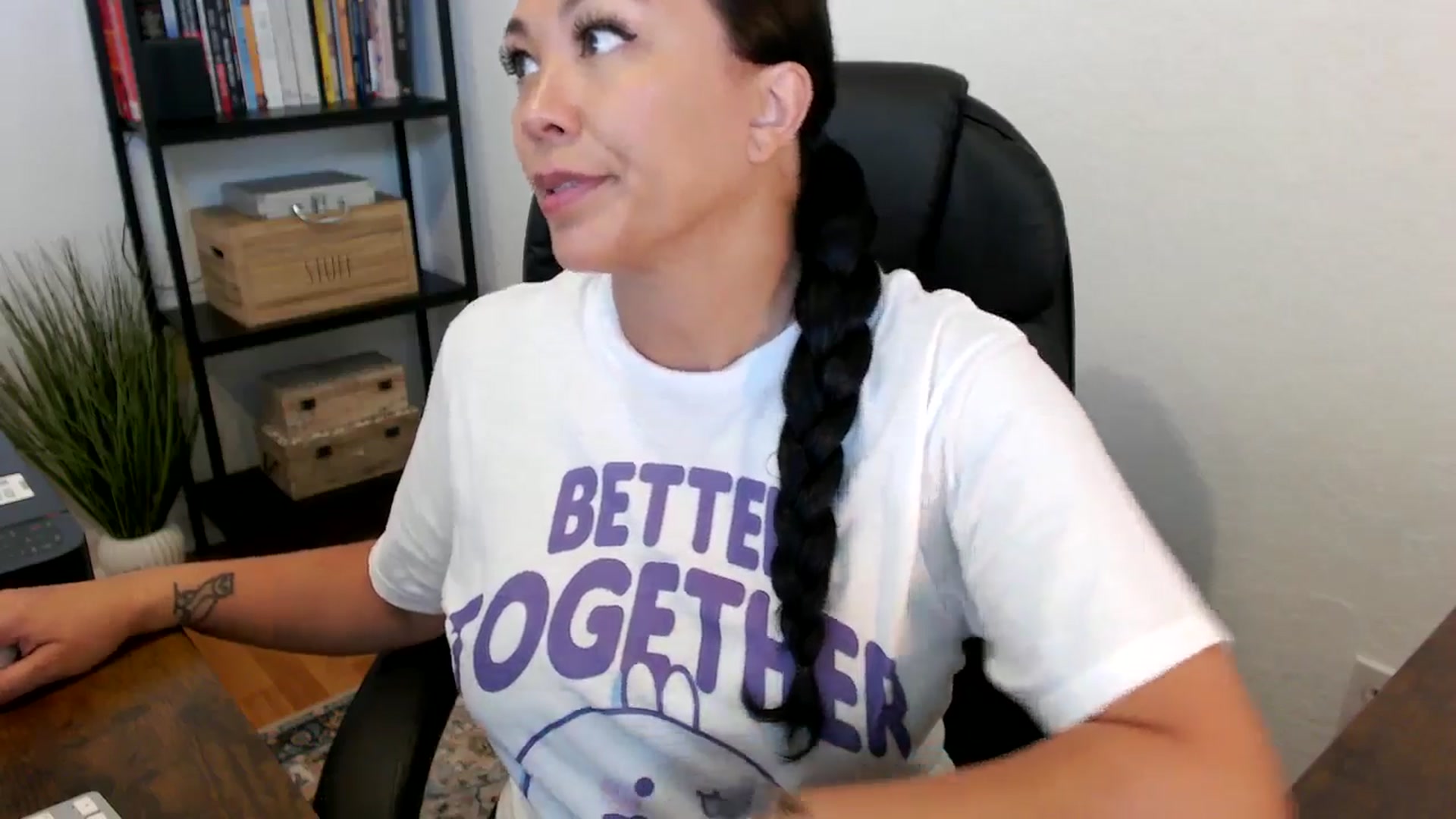 Gallery image thumbnail from MickaylaMoon's myfreecams stream on, 07/17/2024, 14:53 image 3 of 20