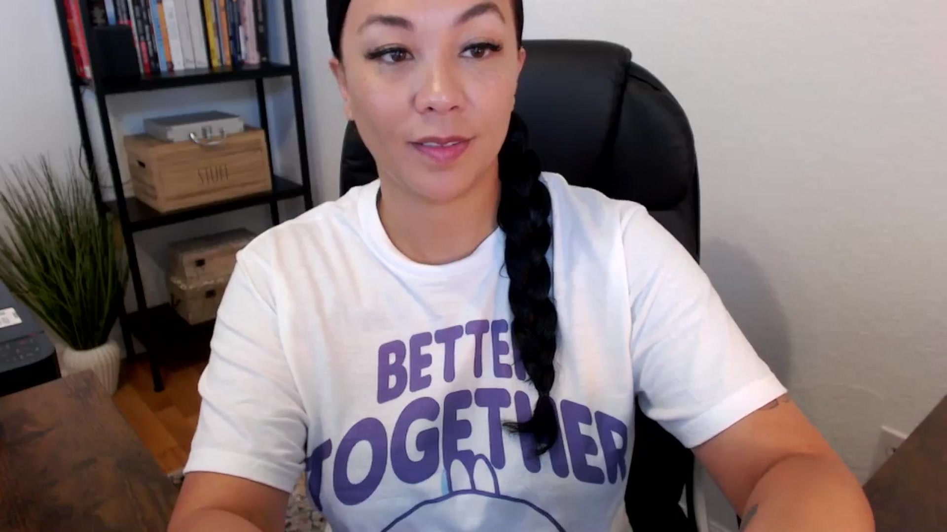 Gallery image thumbnail from MickaylaMoon's myfreecams stream on, 07/17/2024, 14:53 image 6 of 20