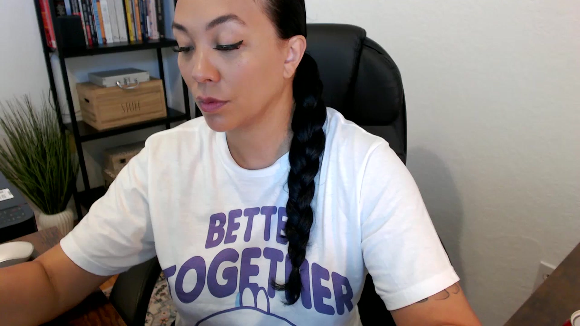 Gallery image thumbnail from MickaylaMoon's myfreecams stream on, 07/17/2024, 14:53 image 20 of 20