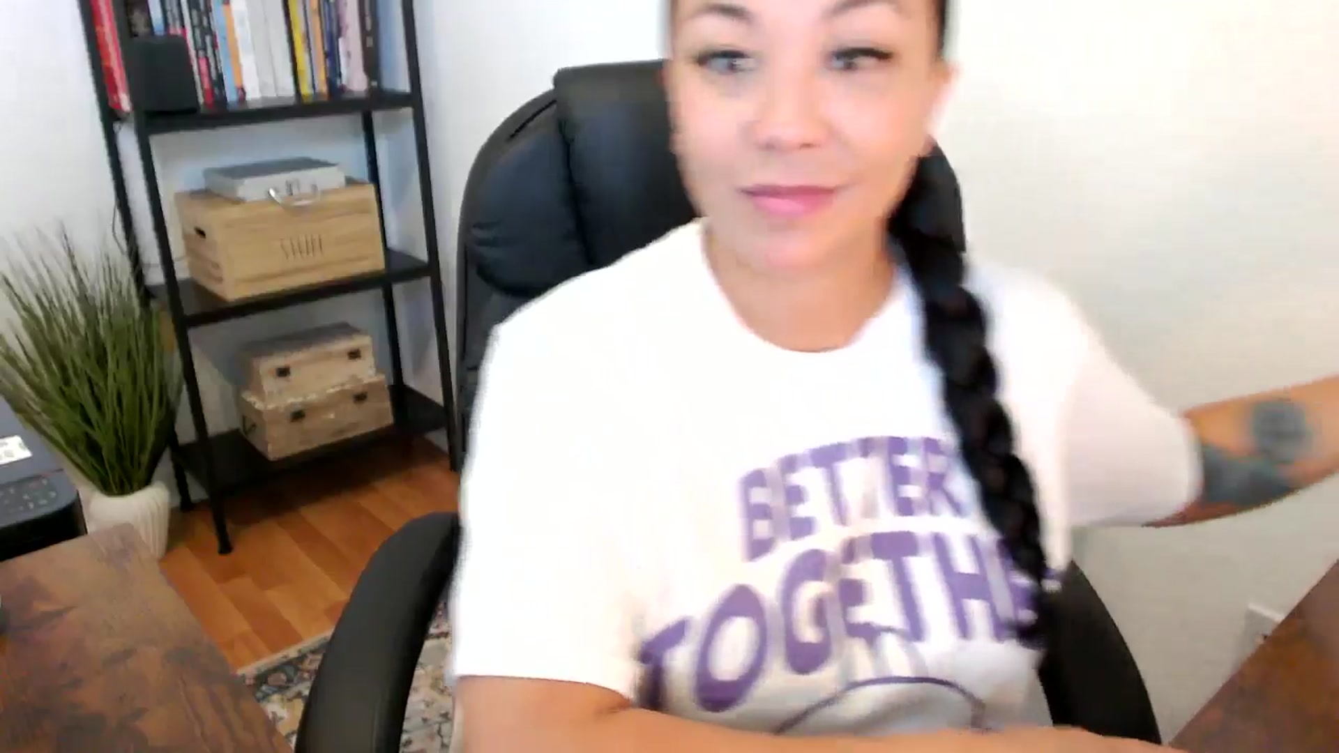 Gallery image thumbnail from MickaylaMoon's myfreecams stream on, 07/17/2024, 14:53 image 5 of 20