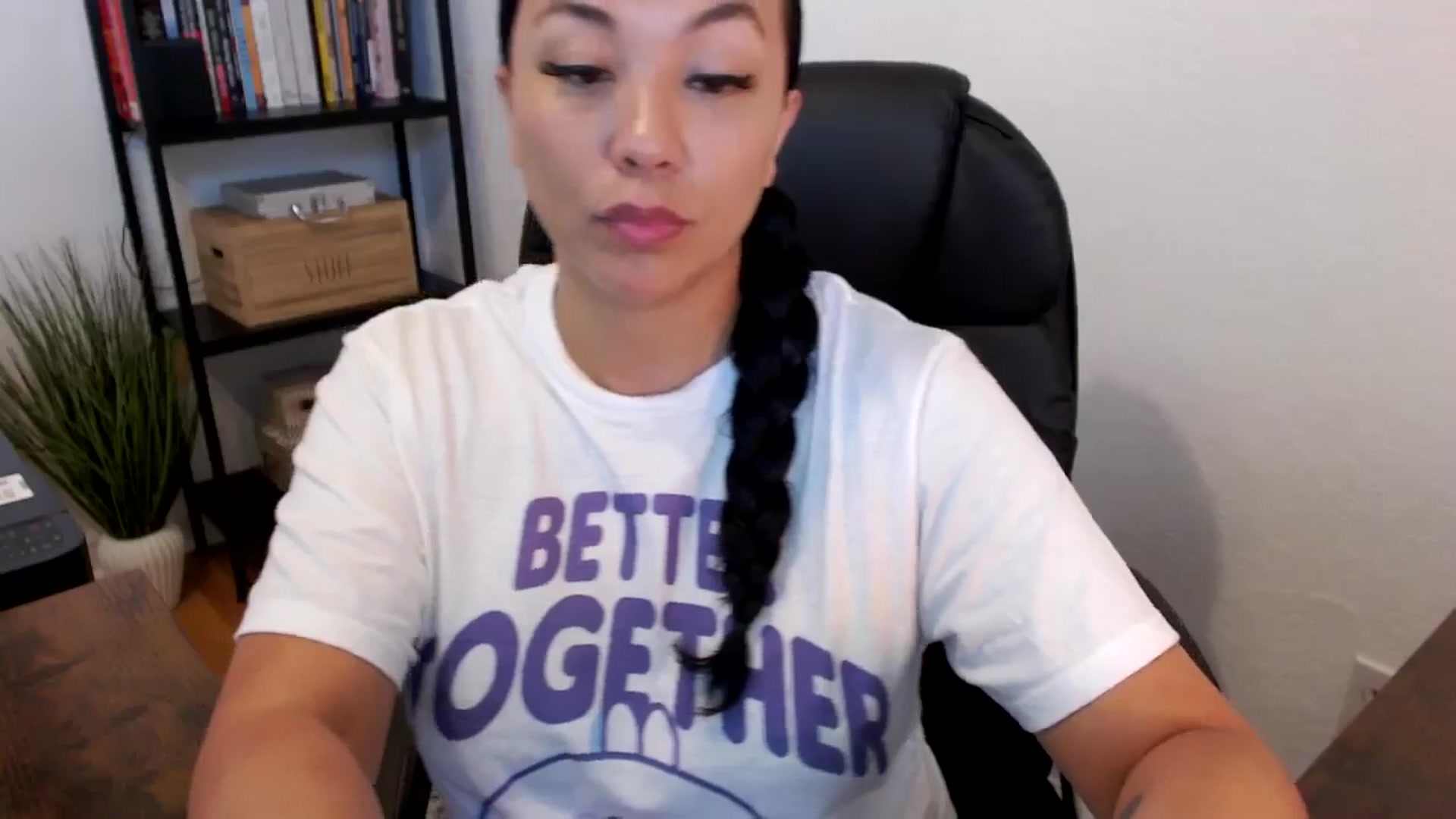 Gallery image thumbnail from MickaylaMoon's myfreecams stream on, 07/17/2024, 14:53 image 10 of 20