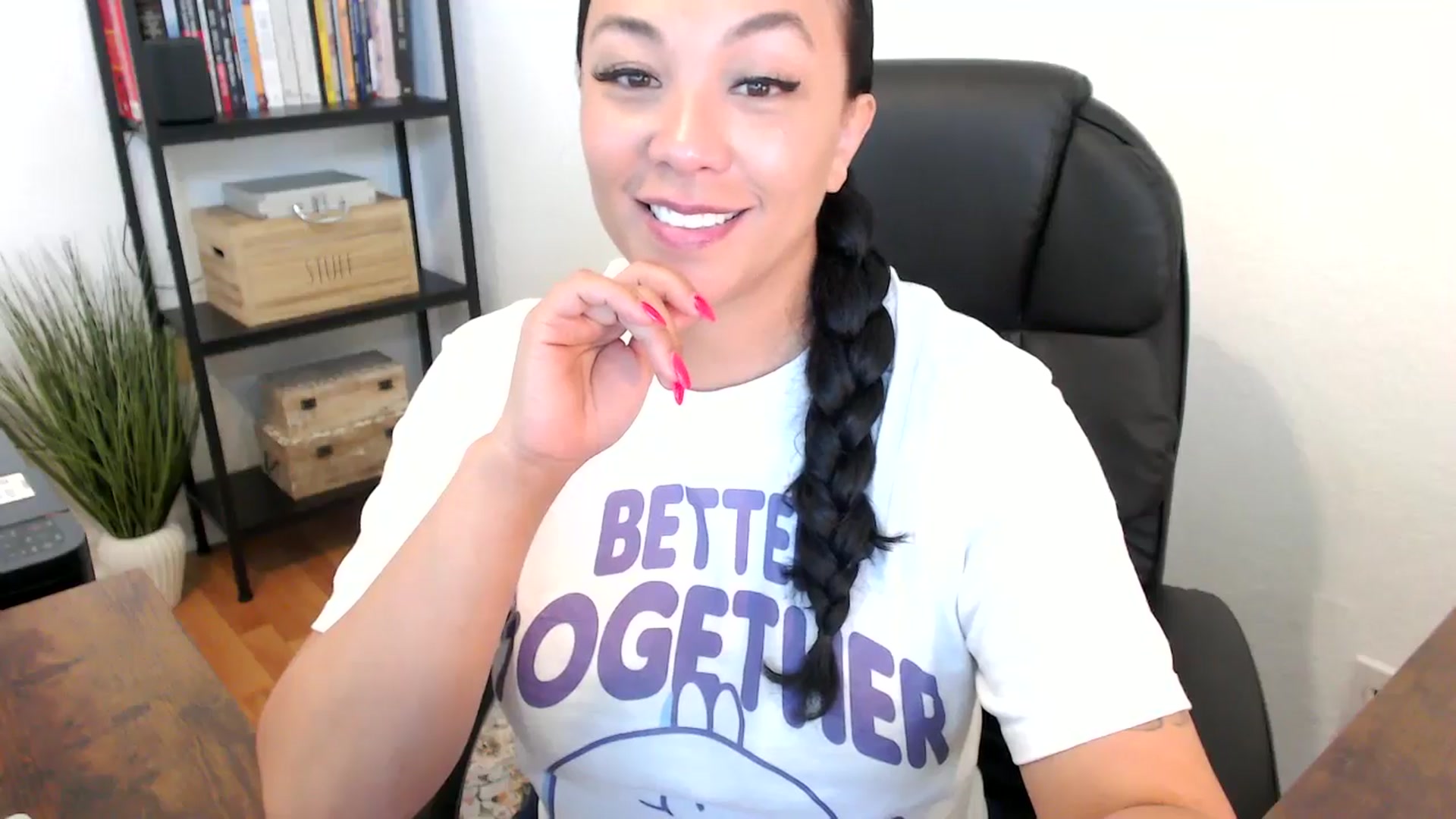 Gallery image thumbnail from MickaylaMoon's myfreecams stream on, 07/17/2024, 16:34 image 15 of 20
