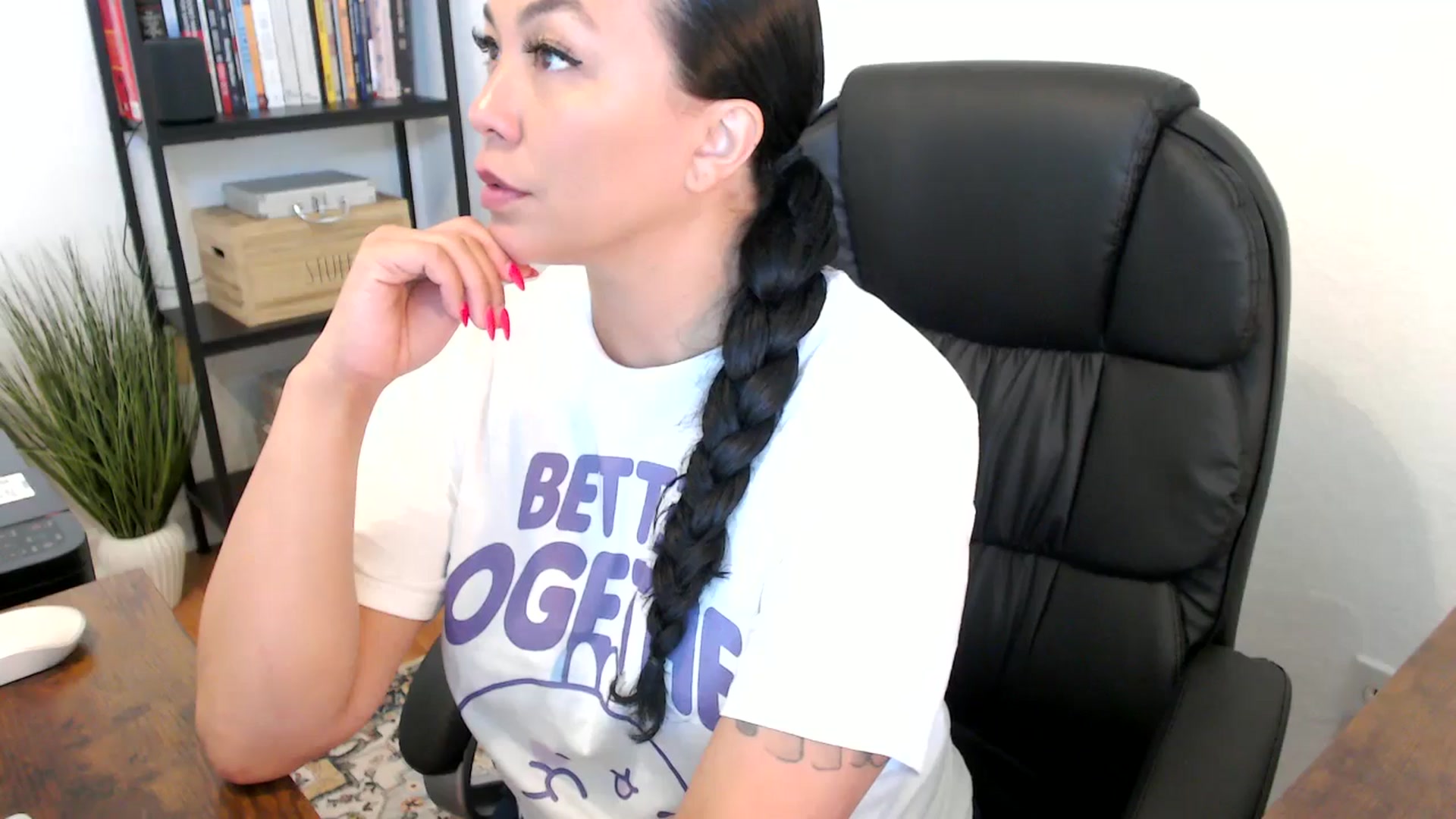 Gallery image thumbnail from MickaylaMoon's myfreecams stream on, 07/17/2024, 16:34 image 2 of 20