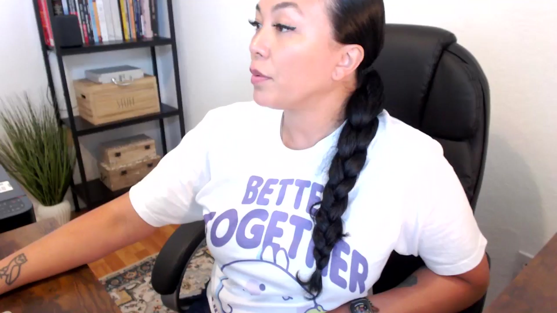 Gallery image thumbnail from MickaylaMoon's myfreecams stream on, 07/17/2024, 17:17 image 10 of 20