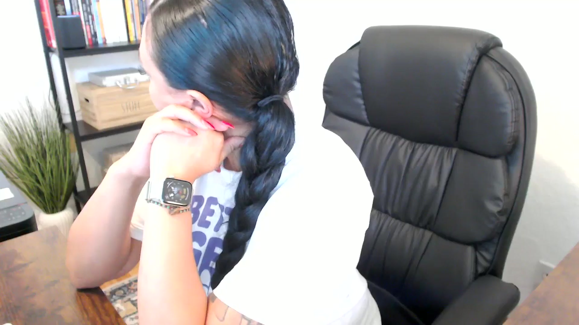 Gallery image thumbnail from MickaylaMoon's myfreecams stream on, 07/17/2024, 17:17 image 5 of 20