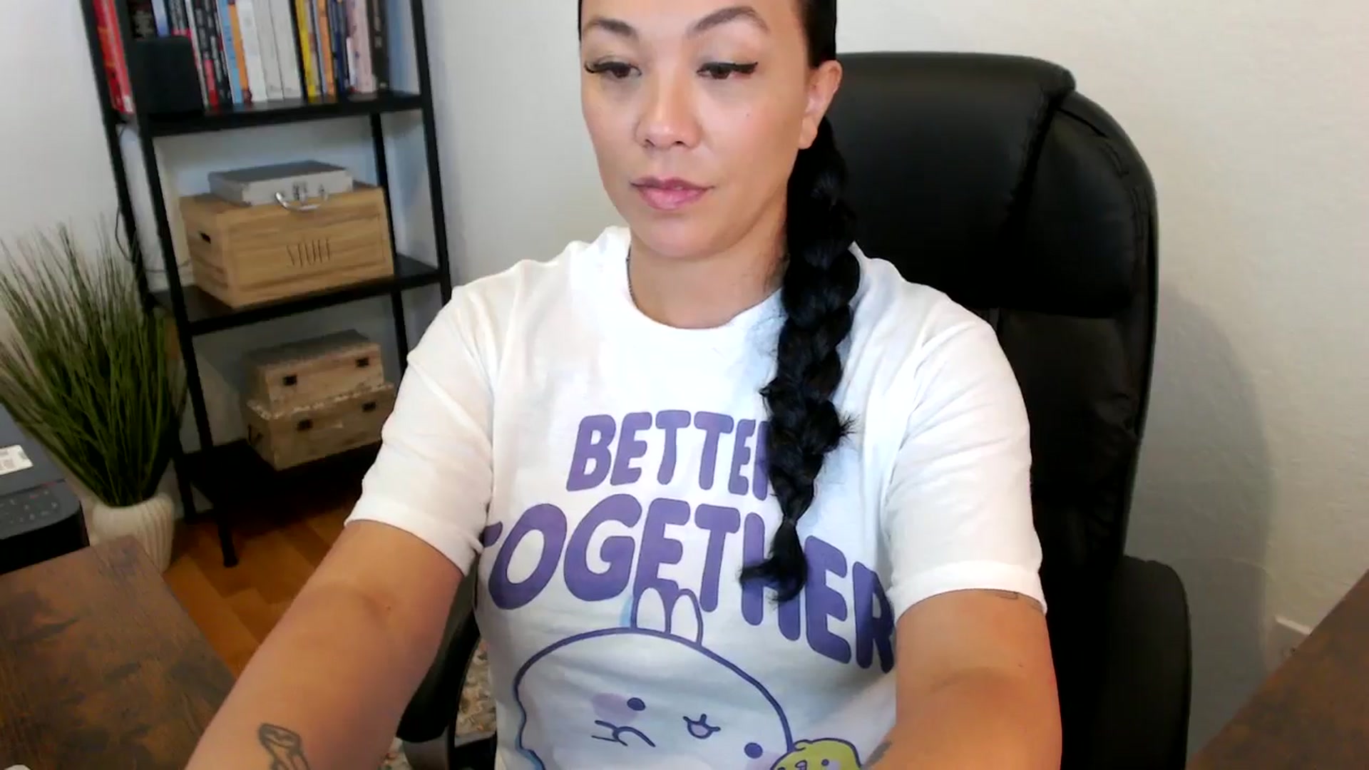 Gallery image thumbnail from MickaylaMoon's myfreecams stream on, 07/17/2024, 17:17 image 13 of 20