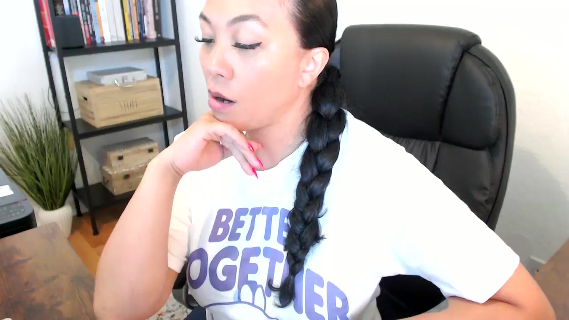 Gallery image thumbnail from MickaylaMoon's myfreecams stream on, 07/17/2024, 17:17 image 9 of 20