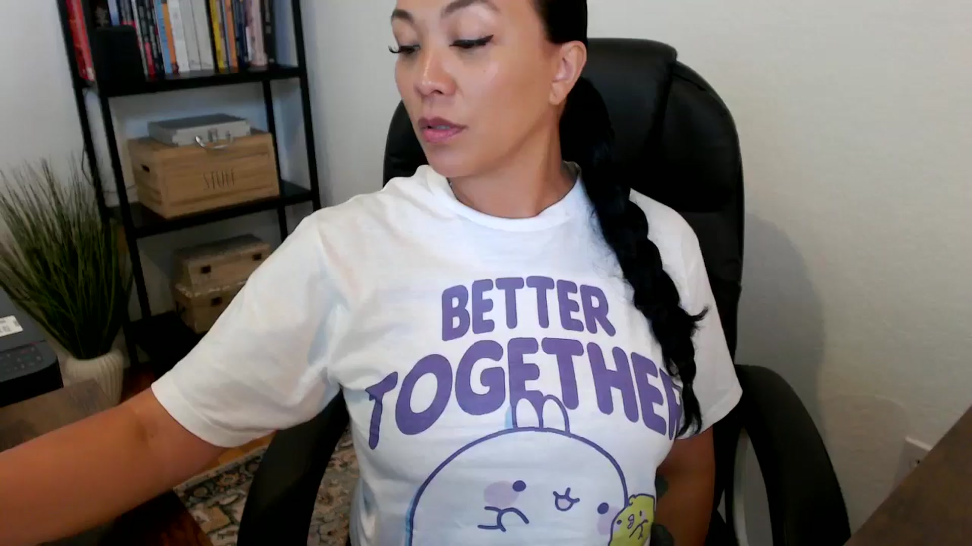 Gallery image thumbnail from MickaylaMoon's myfreecams stream on, 07/17/2024, 17:17 image 12 of 20