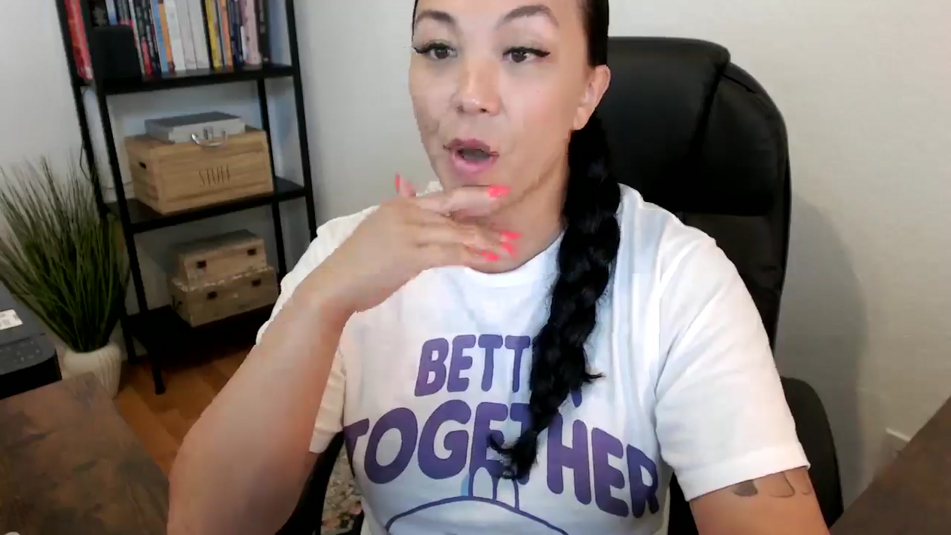 Gallery image thumbnail from MickaylaMoon's myfreecams stream on, 07/17/2024, 17:17 image 15 of 20