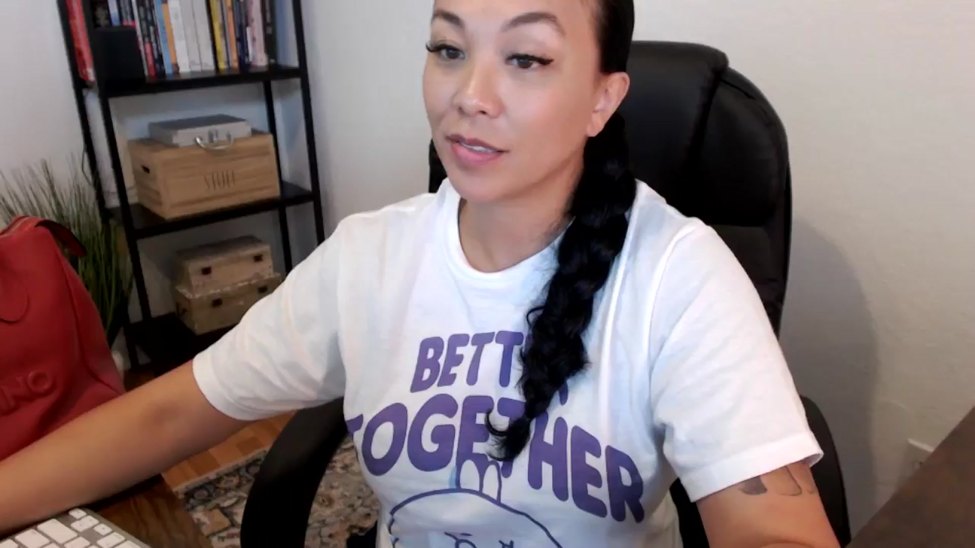 Gallery image thumbnail from MickaylaMoon's myfreecams stream on, 07/17/2024, 17:44 image 17 of 20