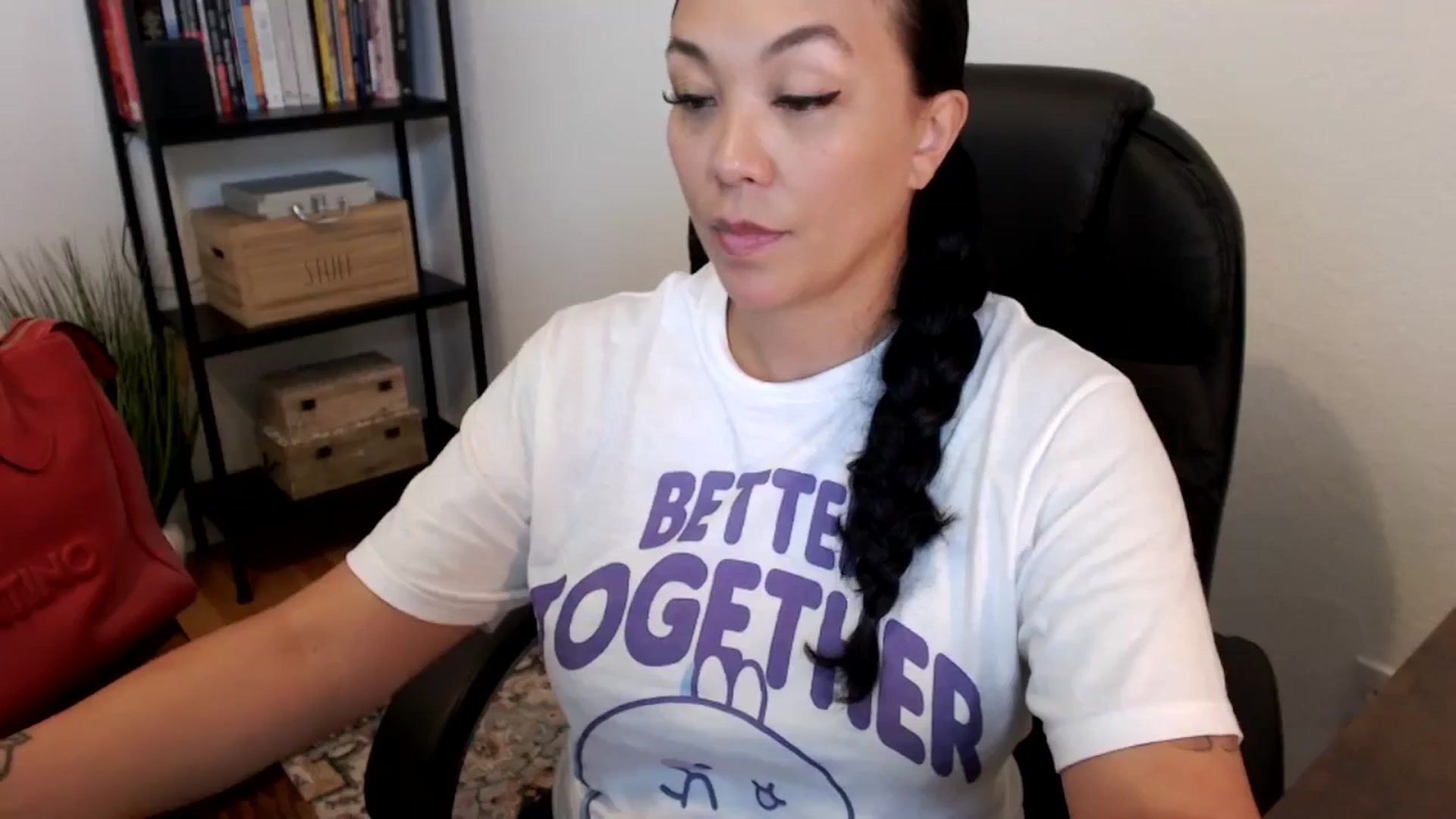 Gallery image thumbnail from MickaylaMoon's myfreecams stream on, 07/17/2024, 17:44 image 5 of 20