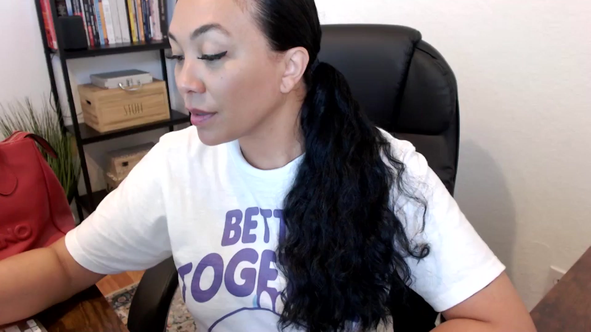 Gallery image thumbnail from MickaylaMoon's myfreecams stream on, 07/17/2024, 19:20 image 2 of 20
