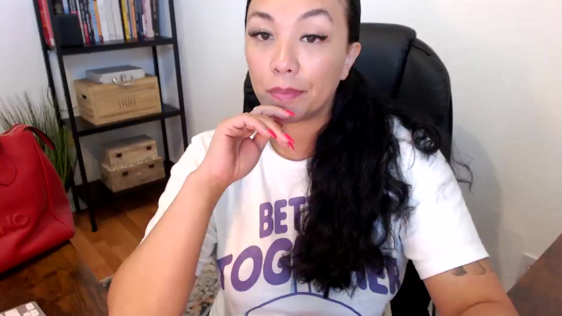 Gallery image thumbnail from MickaylaMoon's myfreecams stream on, 07/17/2024, 19:20 image 9 of 20