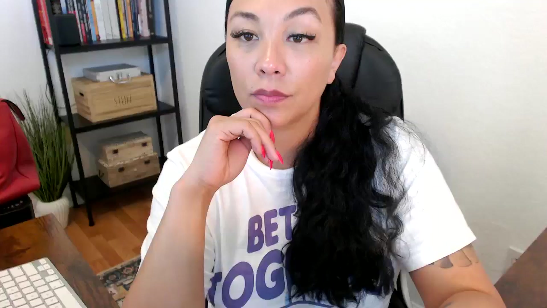 Gallery image thumbnail from MickaylaMoon's myfreecams stream on, 07/17/2024, 19:48 image 13 of 20