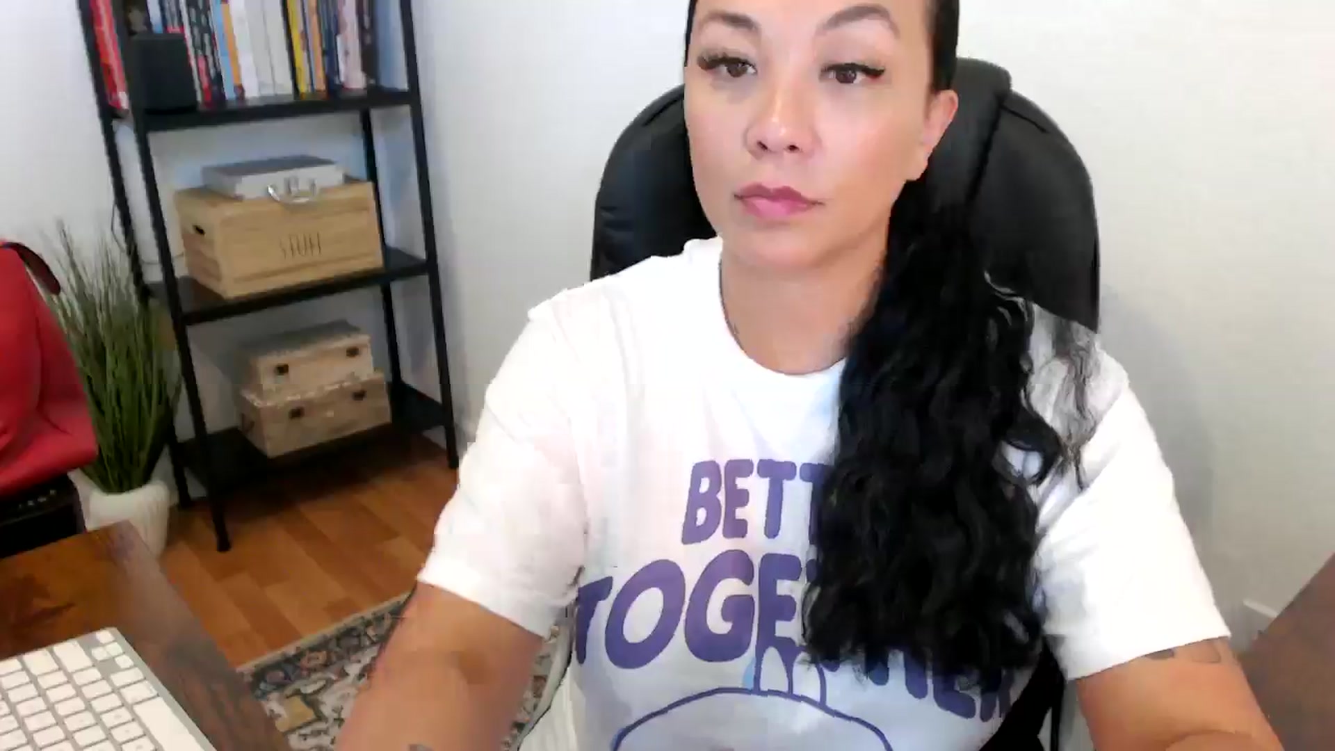 Gallery image thumbnail from MickaylaMoon's myfreecams stream on, 07/17/2024, 19:48 image 2 of 20