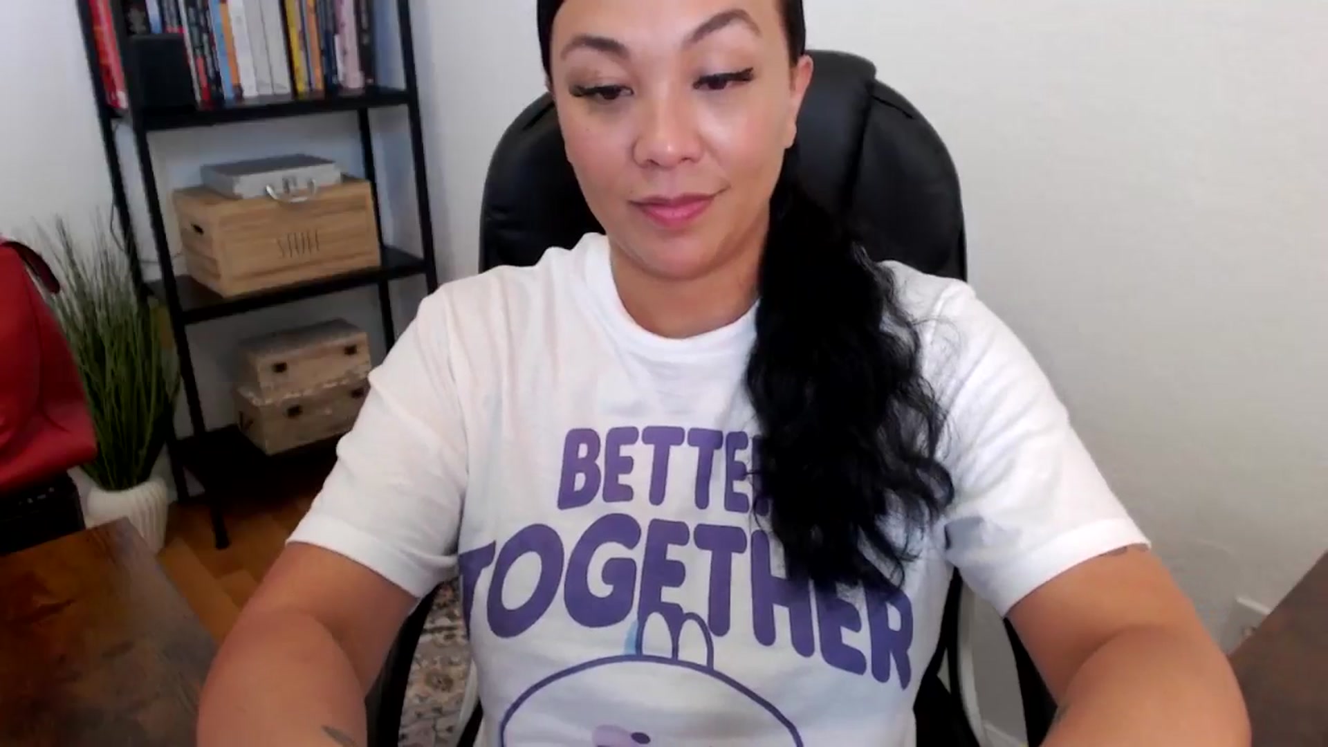Gallery image thumbnail from MickaylaMoon's myfreecams stream on, 07/17/2024, 20:23 image 18 of 20