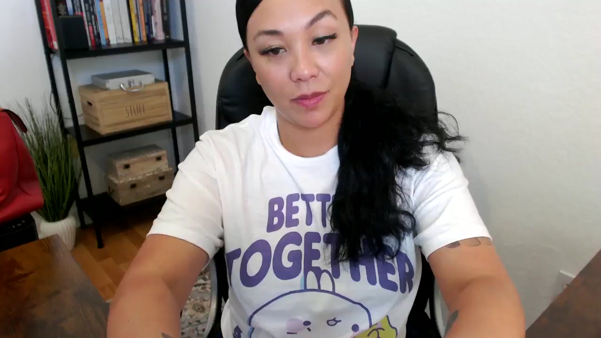 Gallery image thumbnail from MickaylaMoon's myfreecams stream on, 07/17/2024, 20:23 image 13 of 20