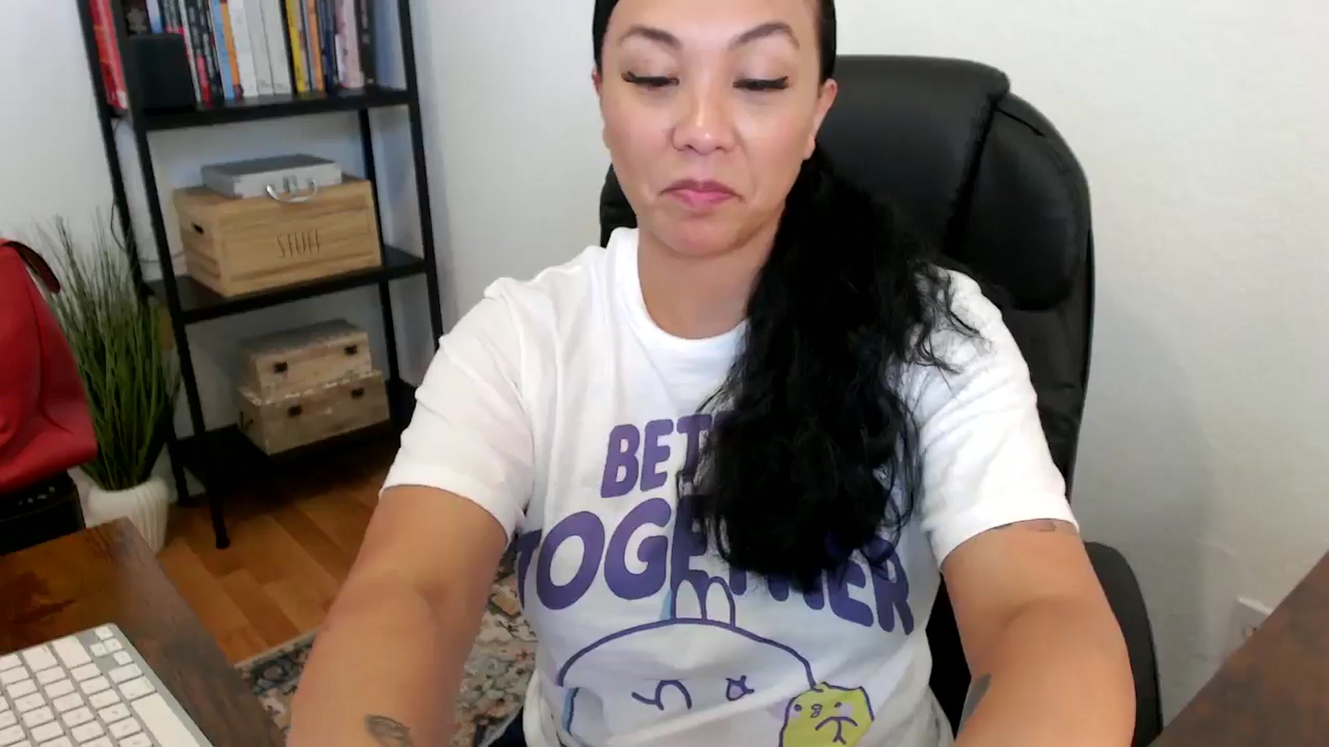 Gallery image thumbnail from MickaylaMoon's myfreecams stream on, 07/17/2024, 20:23 image 3 of 20