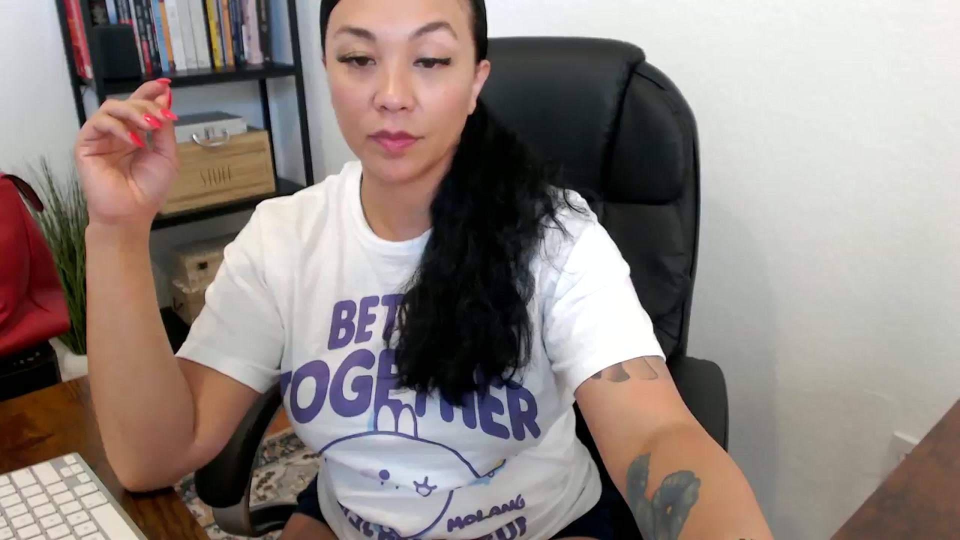 Gallery image thumbnail from MickaylaMoon's myfreecams stream on, 07/17/2024, 20:23 image 5 of 20