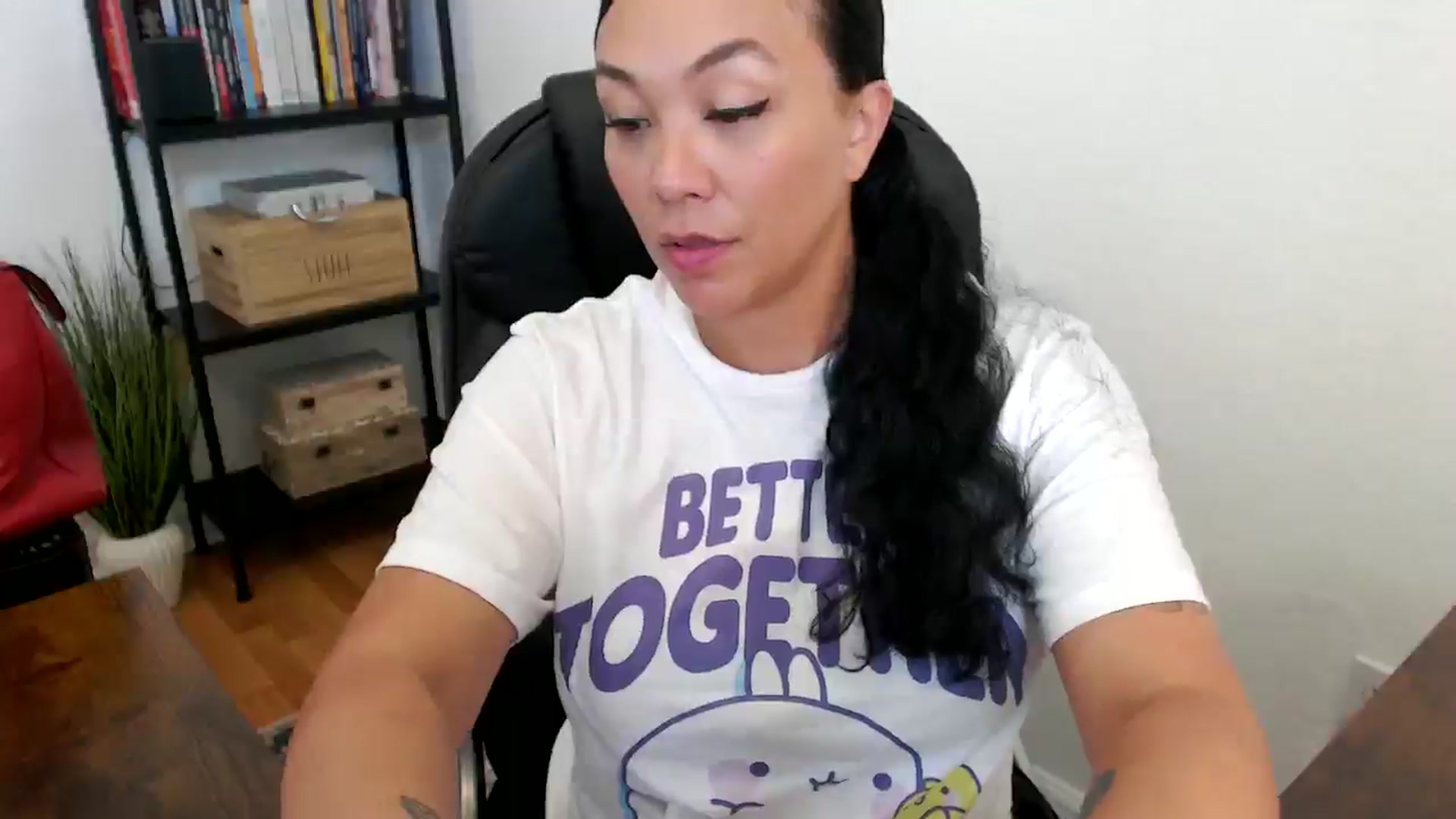 Gallery image thumbnail from MickaylaMoon's myfreecams stream on, 07/17/2024, 21:07 image 5 of 20