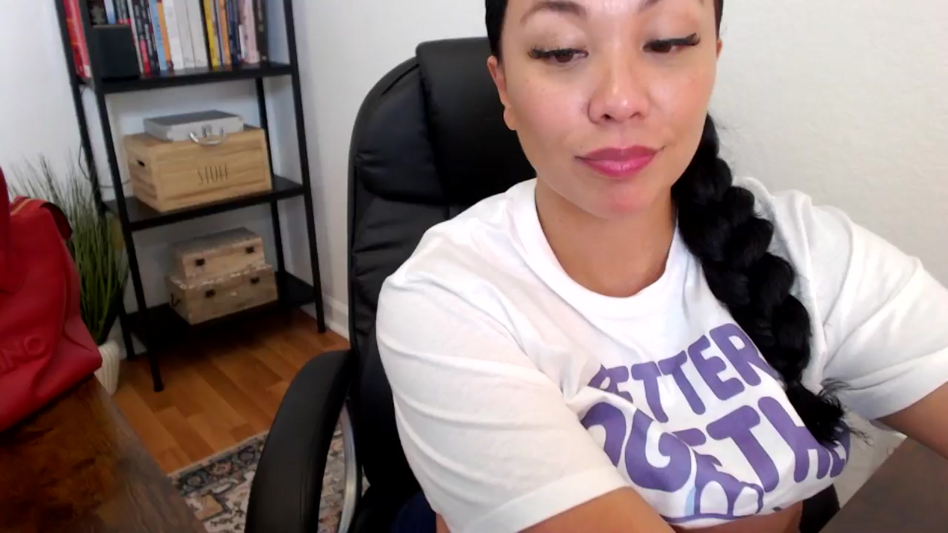 Gallery image thumbnail from MickaylaMoon's myfreecams stream on, 07/17/2024, 21:41 image 1 of 20