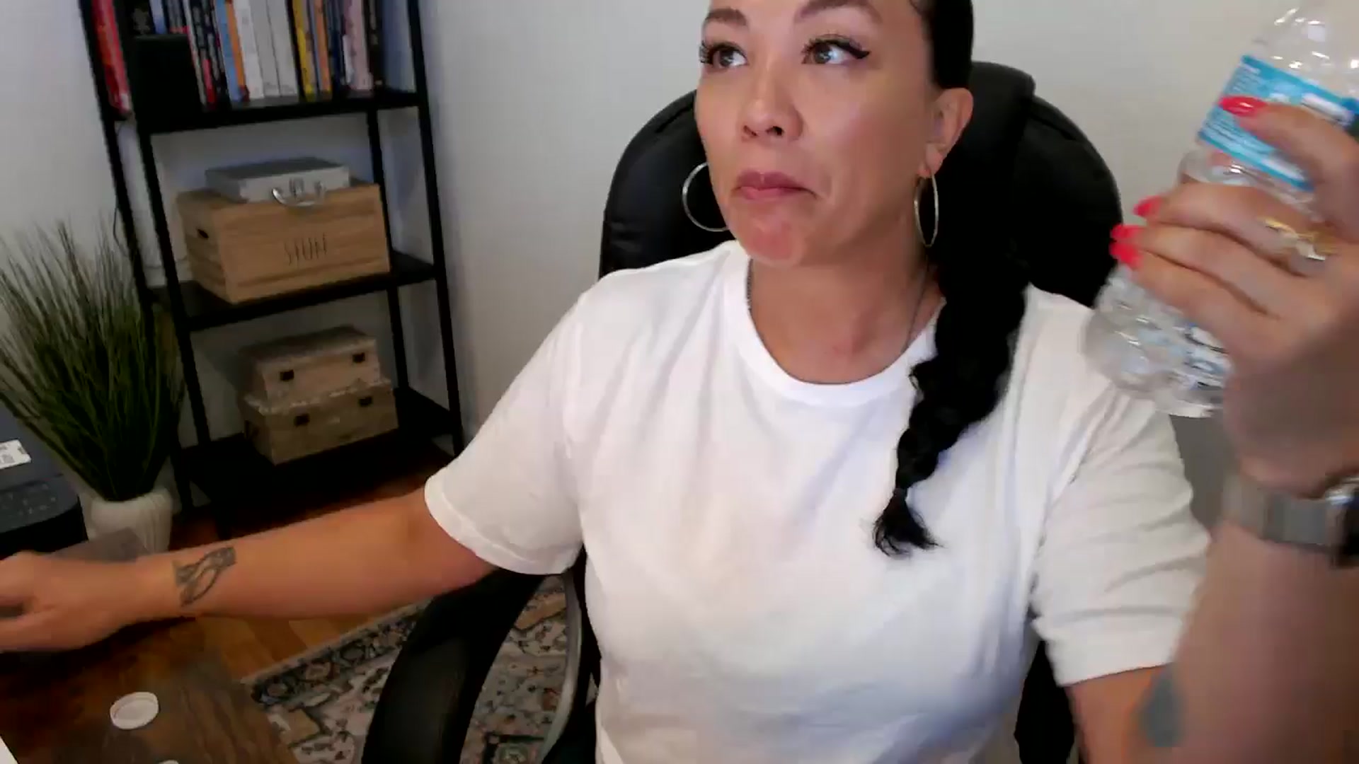 Gallery image thumbnail from MickaylaMoon's myfreecams stream on, 07/18/2024, 14:48 image 20 of 20