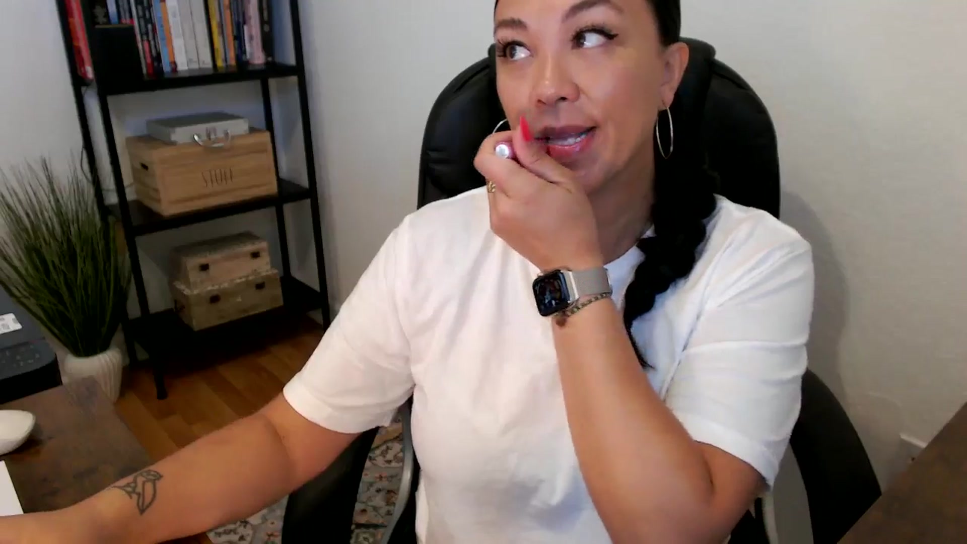 Gallery image thumbnail from MickaylaMoon's myfreecams stream on, 07/18/2024, 14:48 image 16 of 20