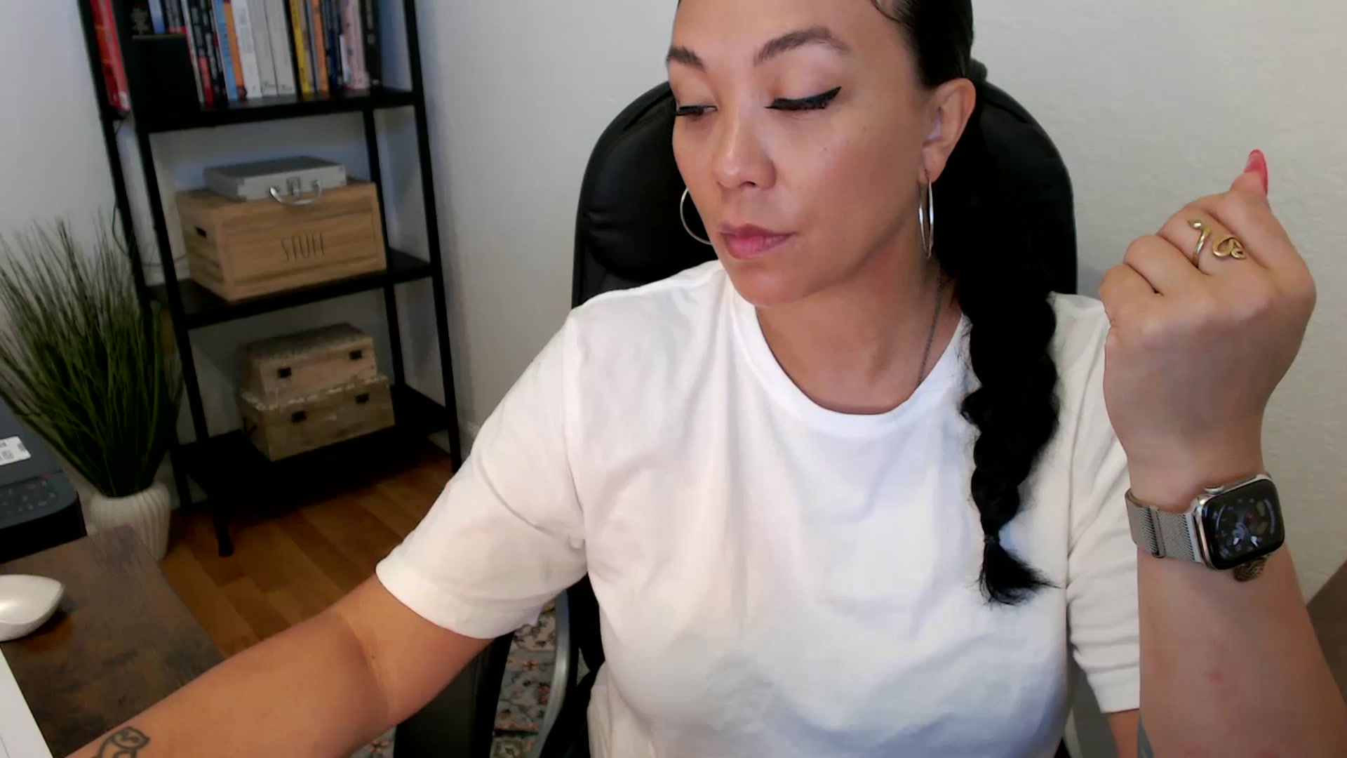 Gallery image thumbnail from MickaylaMoon's myfreecams stream on, 07/18/2024, 14:48 image 12 of 20