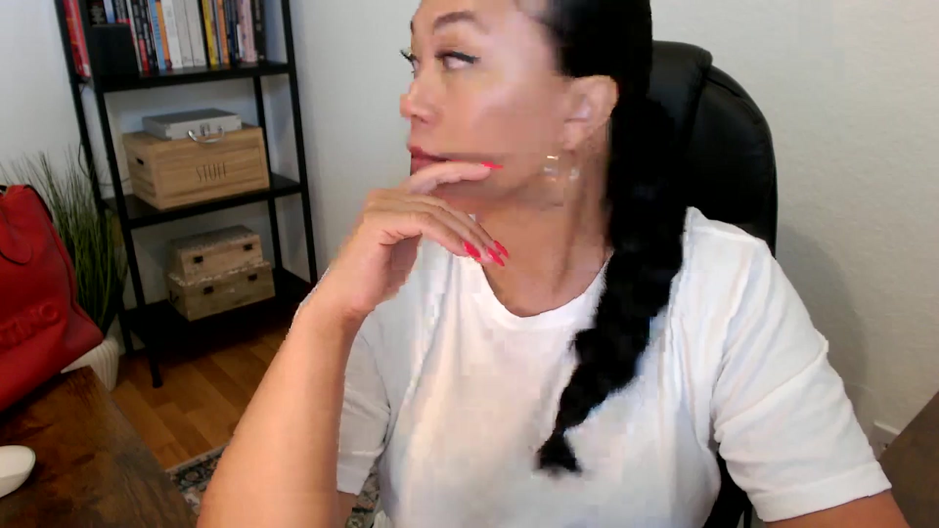 Gallery image thumbnail from MickaylaMoon's myfreecams stream on, 07/18/2024, 16:19 image 9 of 20