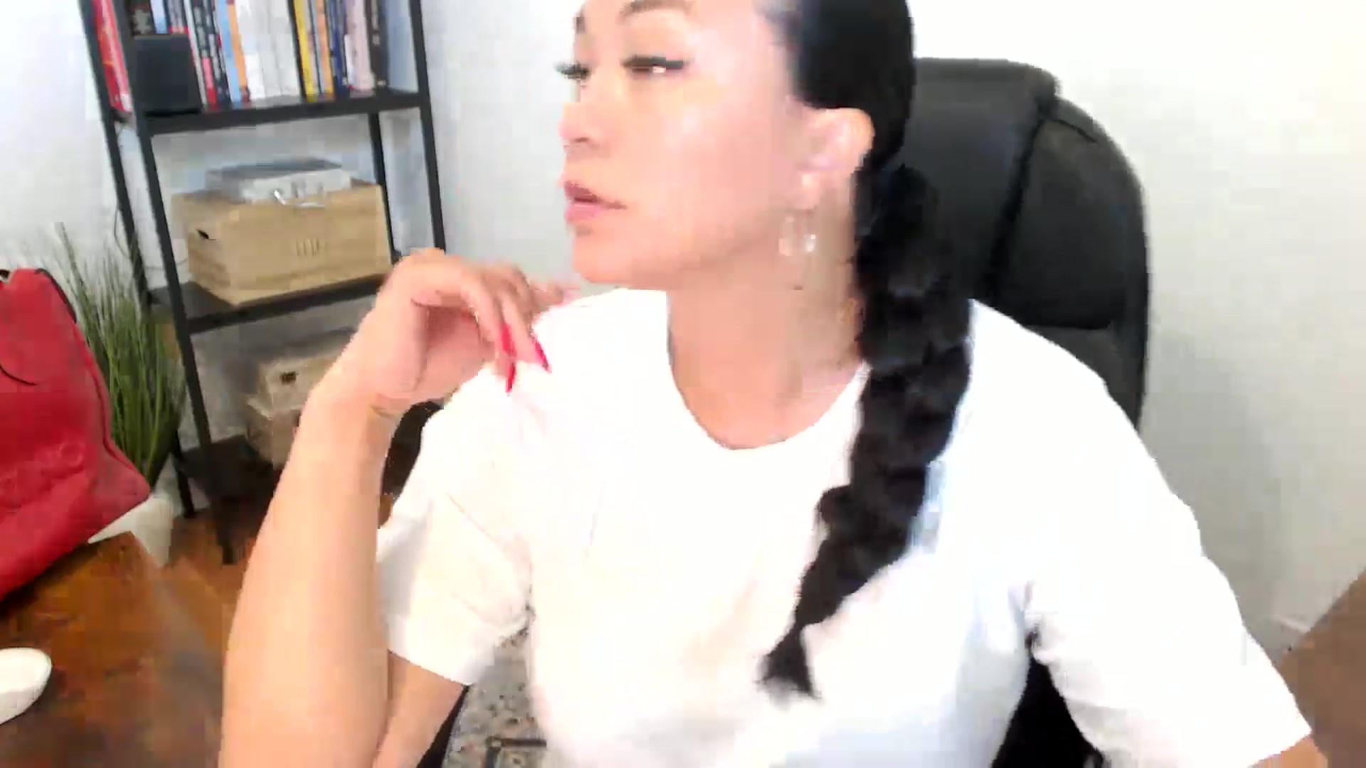 Gallery image thumbnail from MickaylaMoon's myfreecams stream on, 07/18/2024, 16:19 image 12 of 20