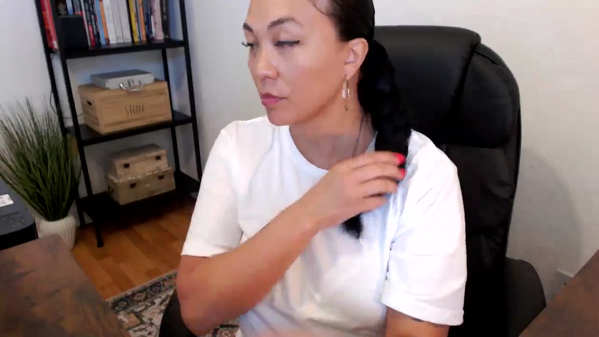 Gallery image thumbnail from MickaylaMoon's myfreecams stream on, 07/18/2024, 18:06 image 14 of 20