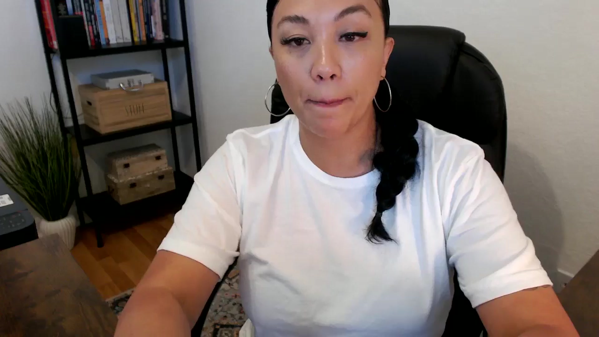 Gallery image thumbnail from MickaylaMoon's myfreecams stream on, 07/18/2024, 18:06 image 10 of 20
