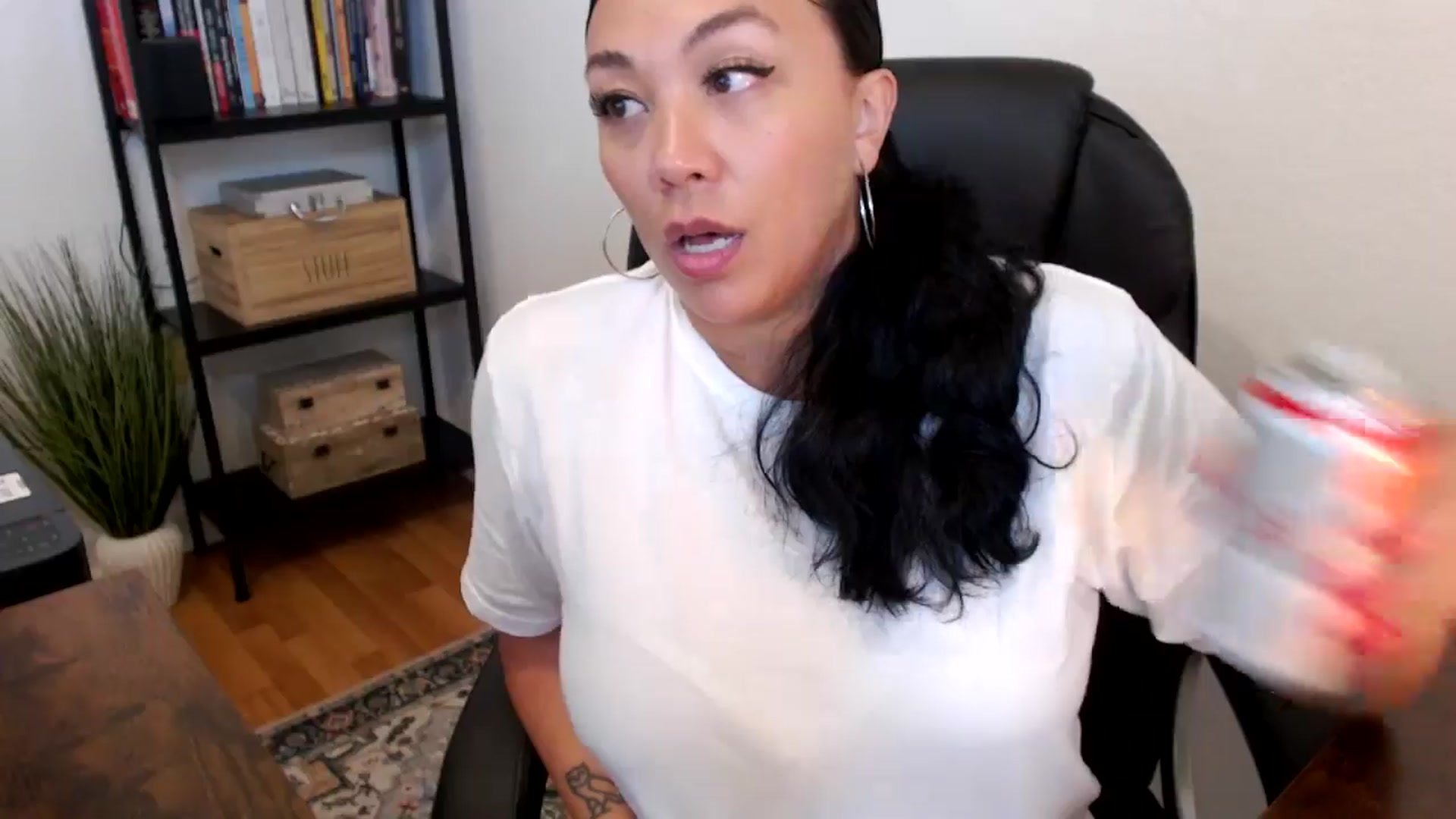 Gallery image thumbnail from MickaylaMoon's myfreecams stream on, 07/18/2024, 19:01 image 14 of 20